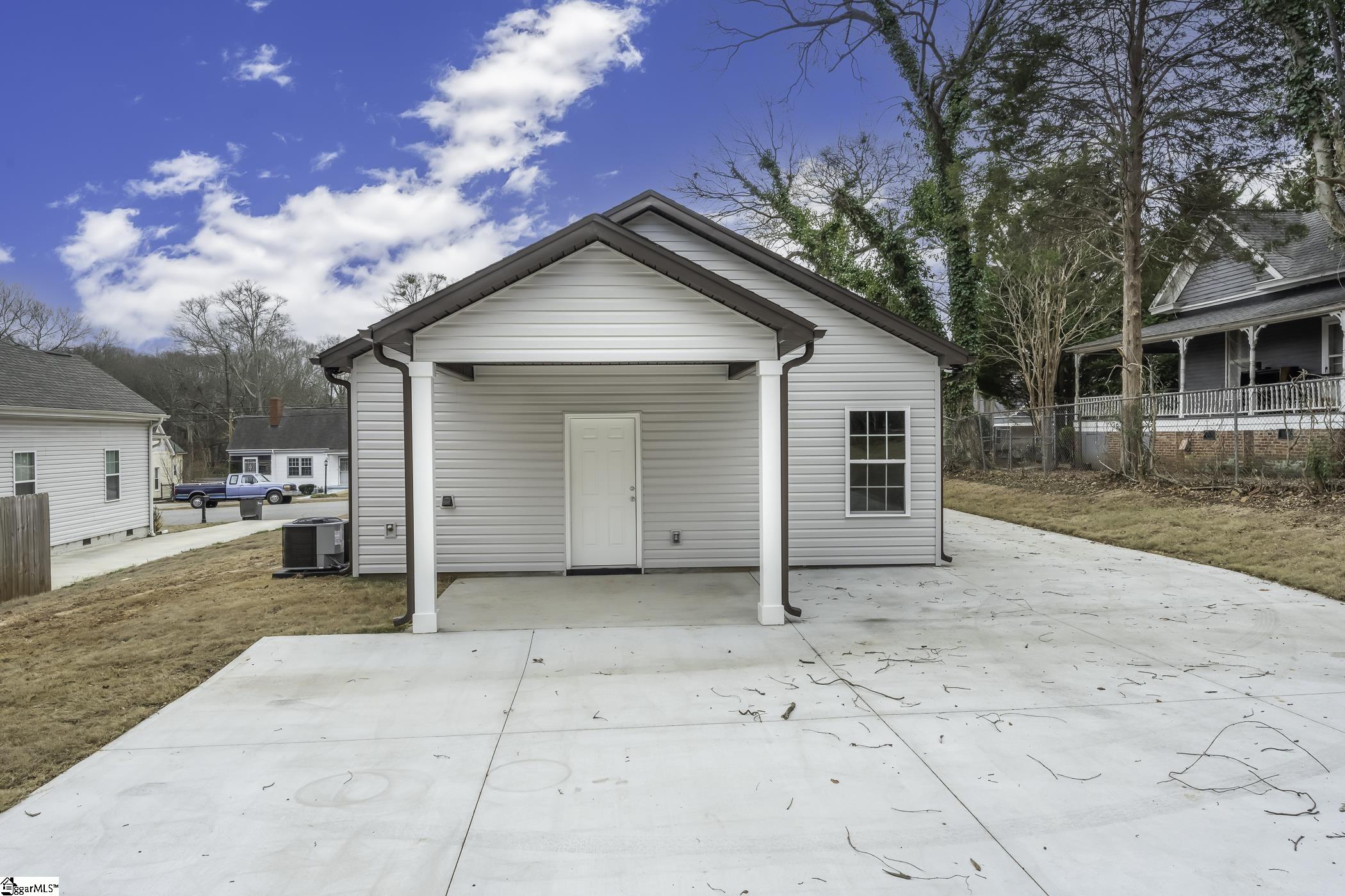 620 Farley Avenue Spartanburg, SC 29301