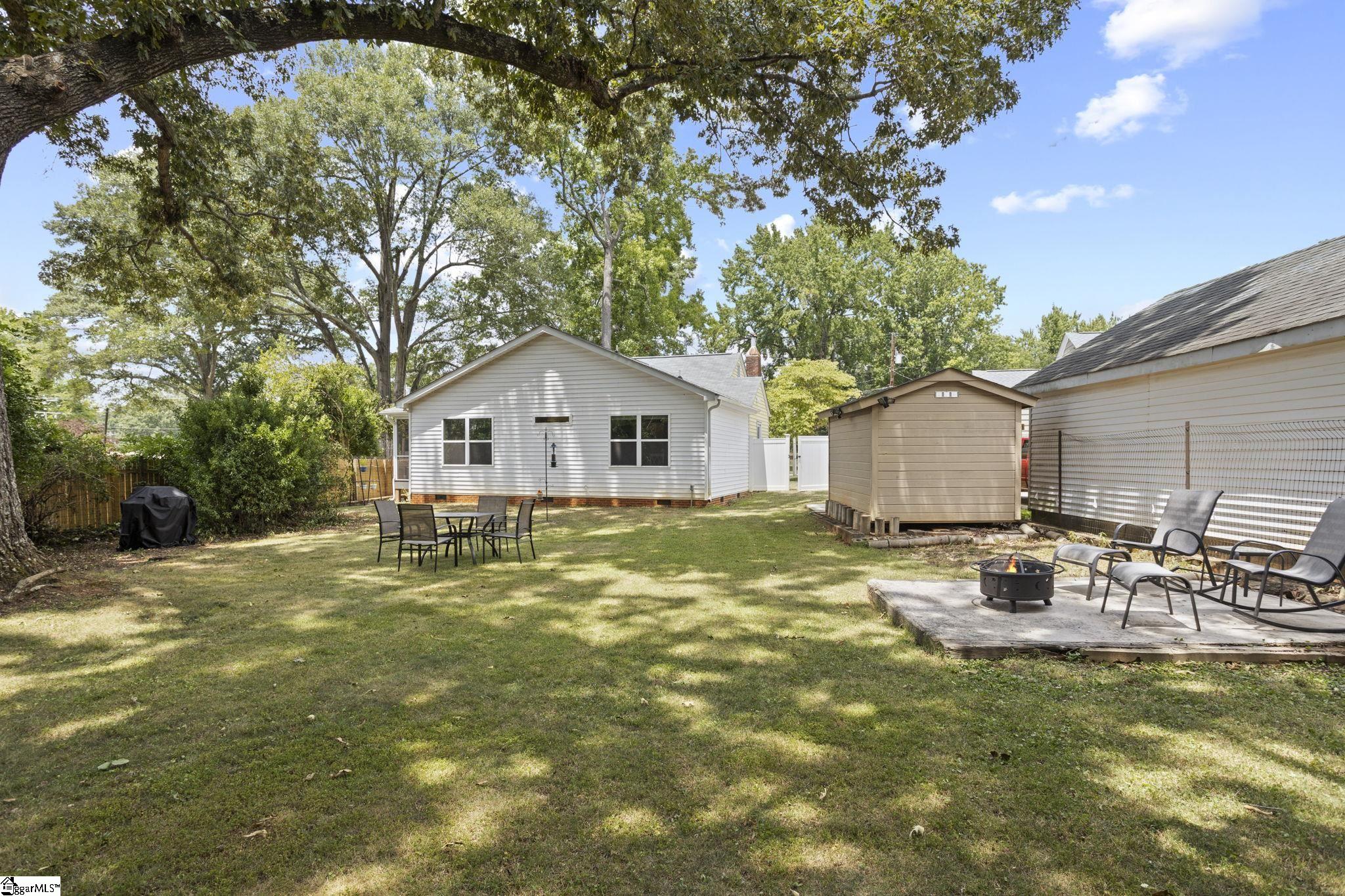 4 Paris Mountain Avenue Greenville, SC 29609