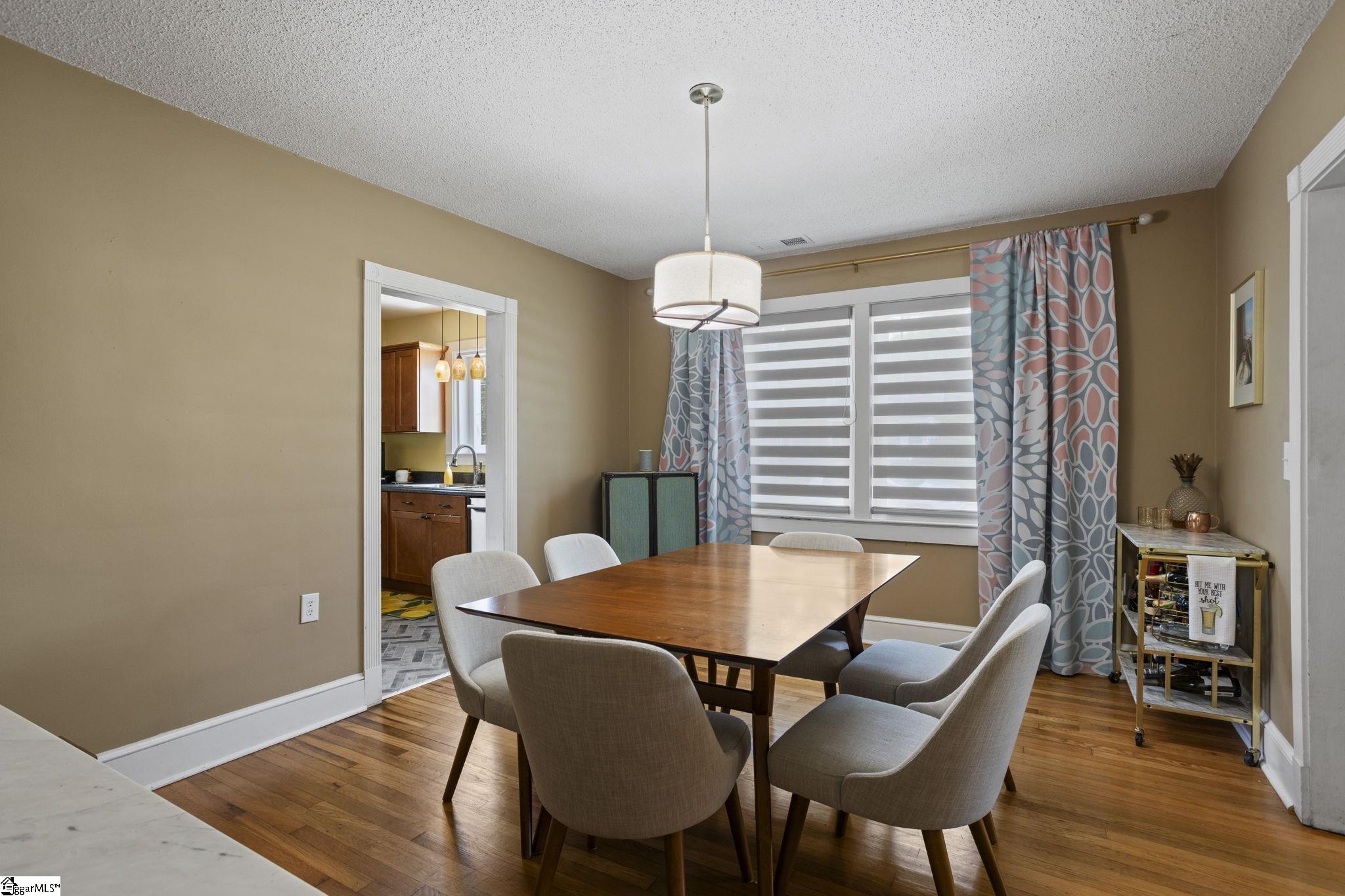 4 Paris Mountain Avenue Greenville, SC 29609