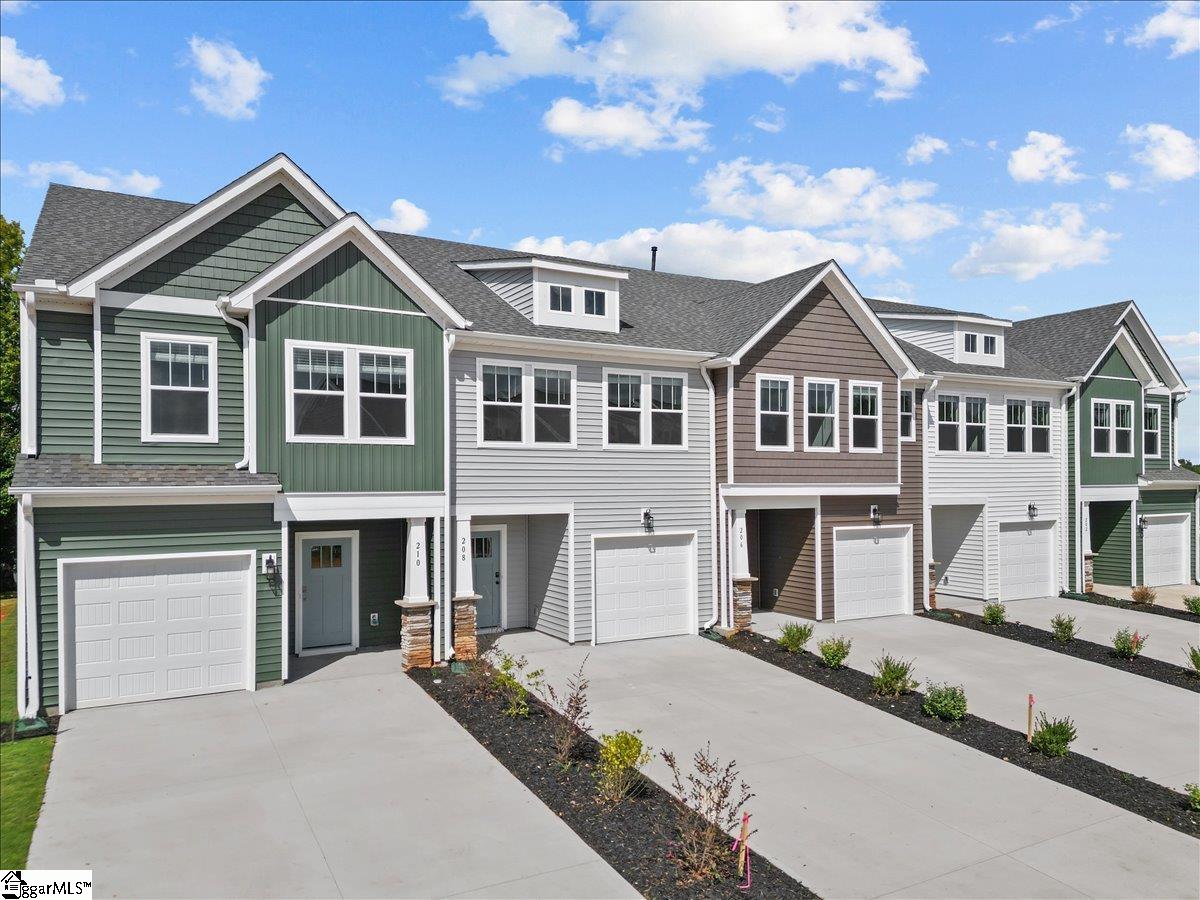 208 Cali Way Piedmont, SC 29673