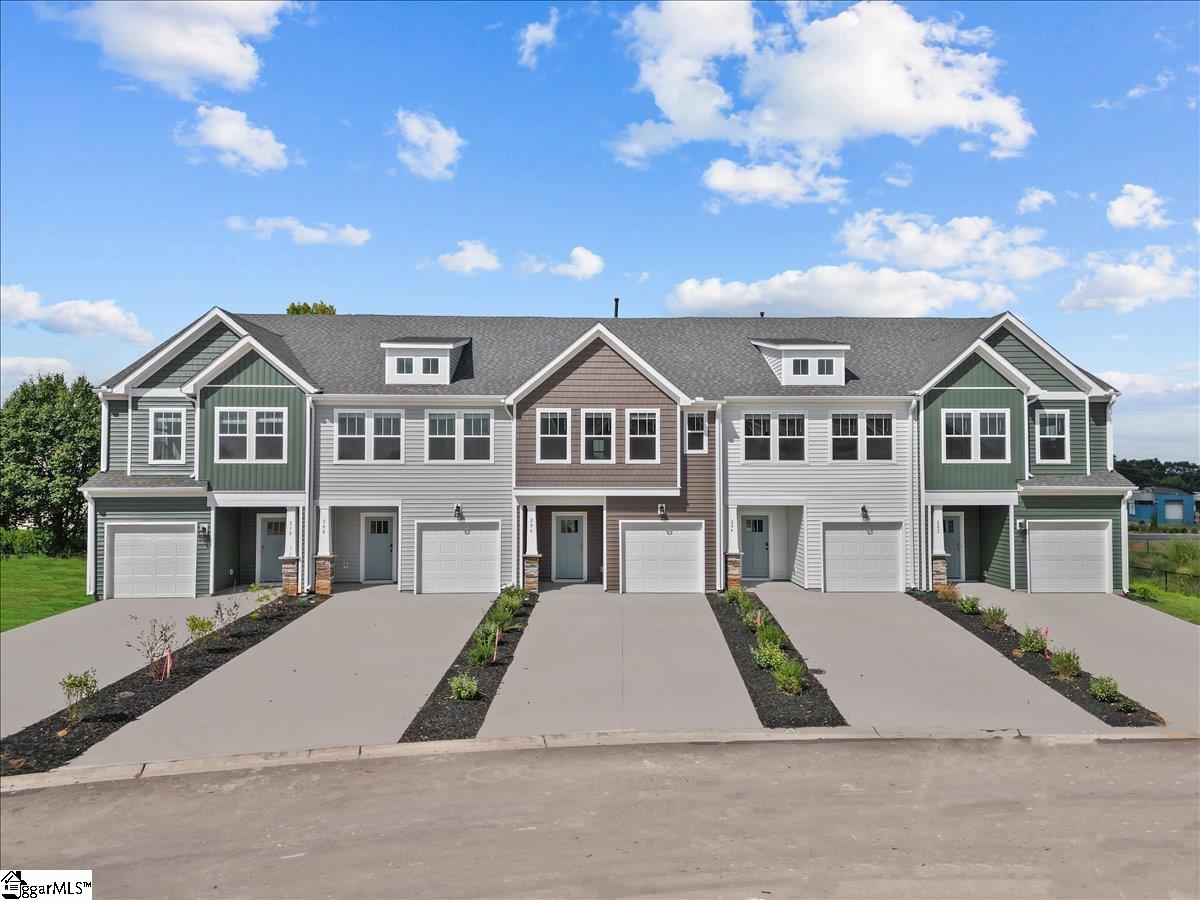 208 Cali Way Piedmont, SC 29673