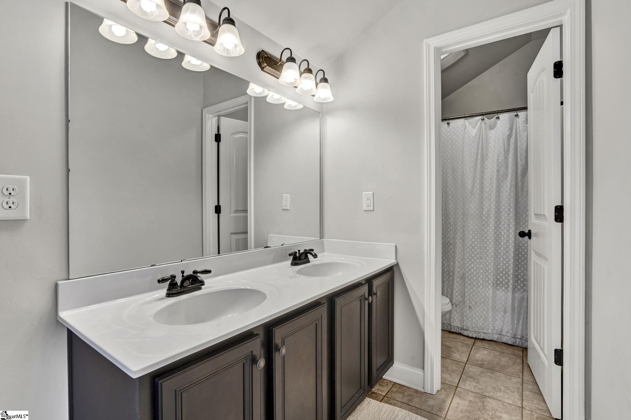 100 Strathaven Court Greer, SC 29651