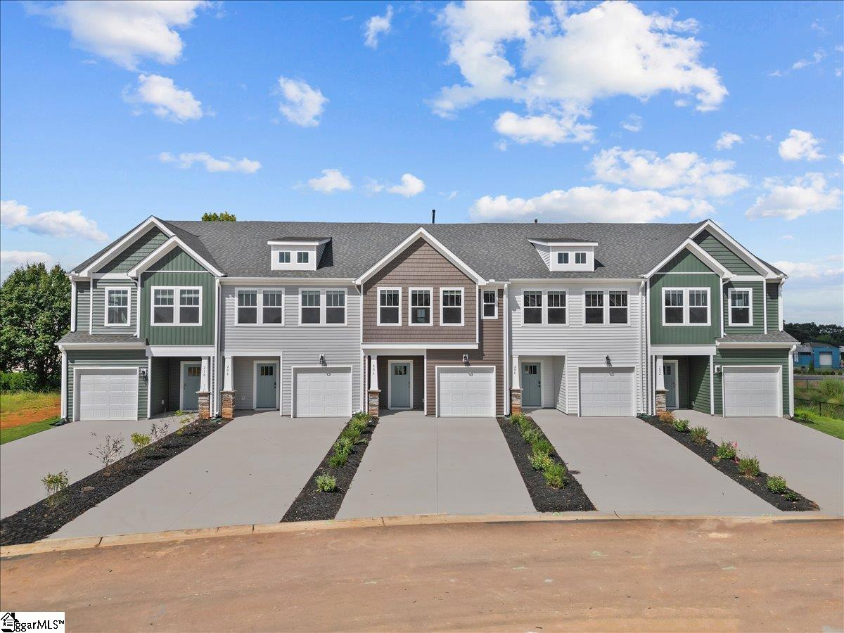 202 Cali Way Piedmont, SC 29673