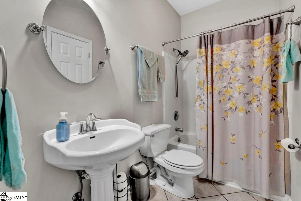 103 Egret Lane Greenwood, SC 29649