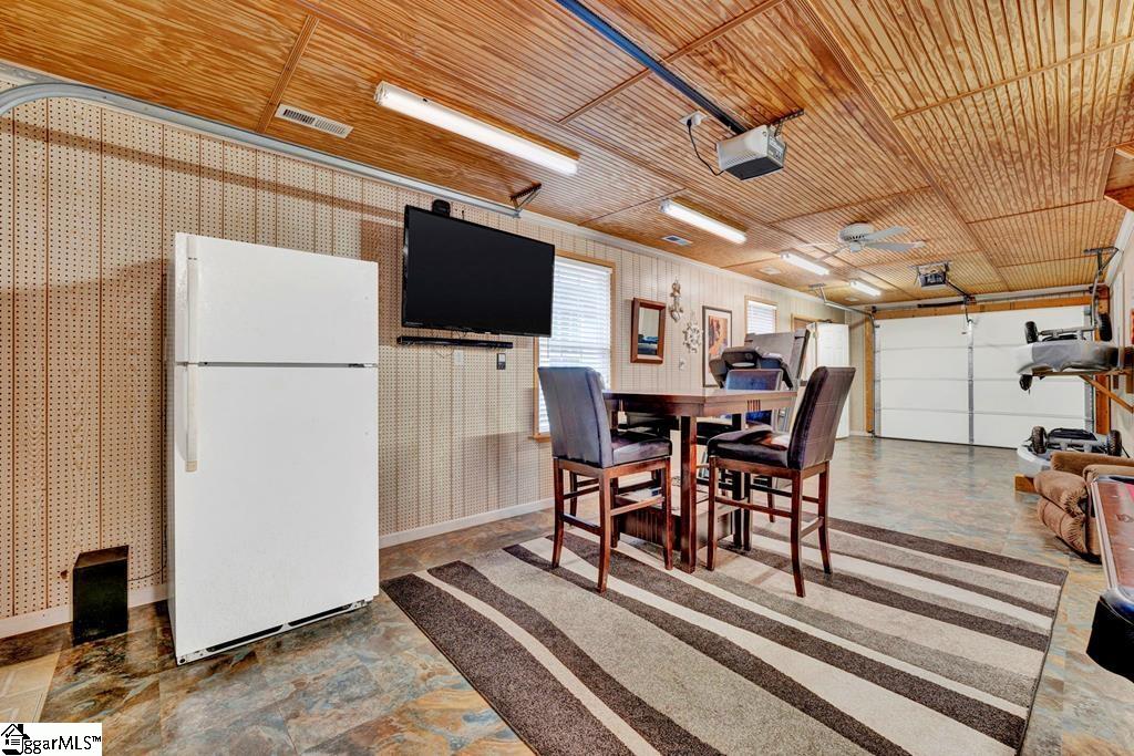 103 Egret Lane Greenwood, SC 29649