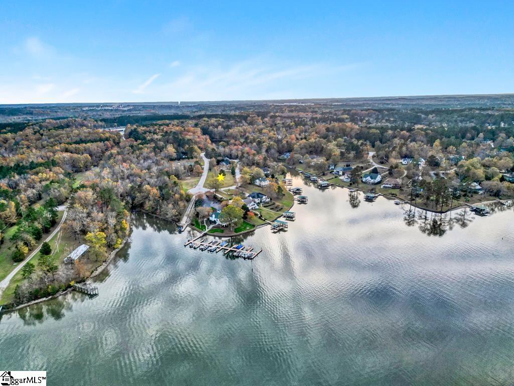 103 Egret Lane Greenwood, SC 29649