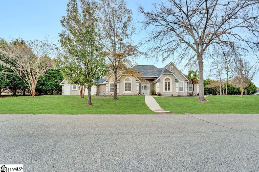 103 Egret Lane Greenwood, SC 29649