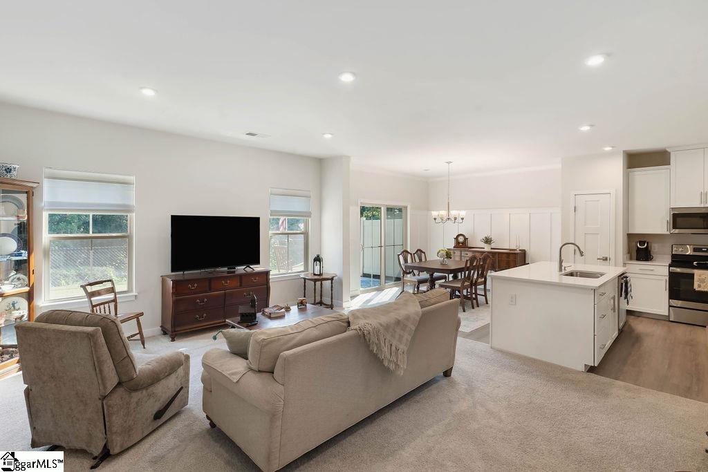 518 Martin Creek Drive Simpsonville, SC 29680