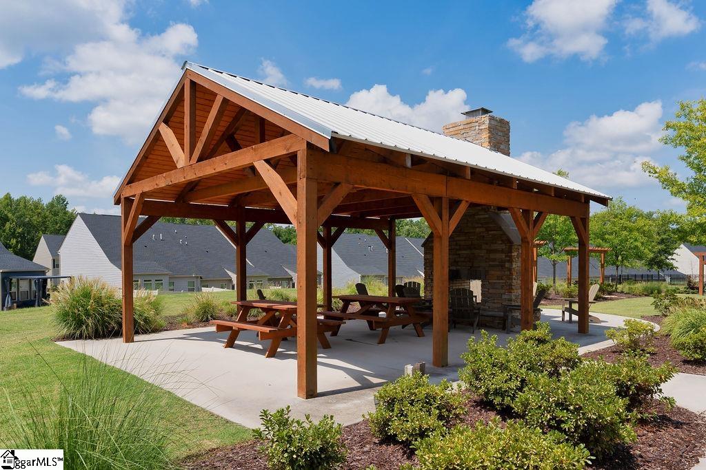 518 Martin Creek Drive Simpsonville, SC 29680