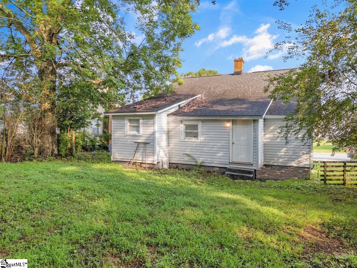 109 2nd Street Fountain Inn, SC 29644
