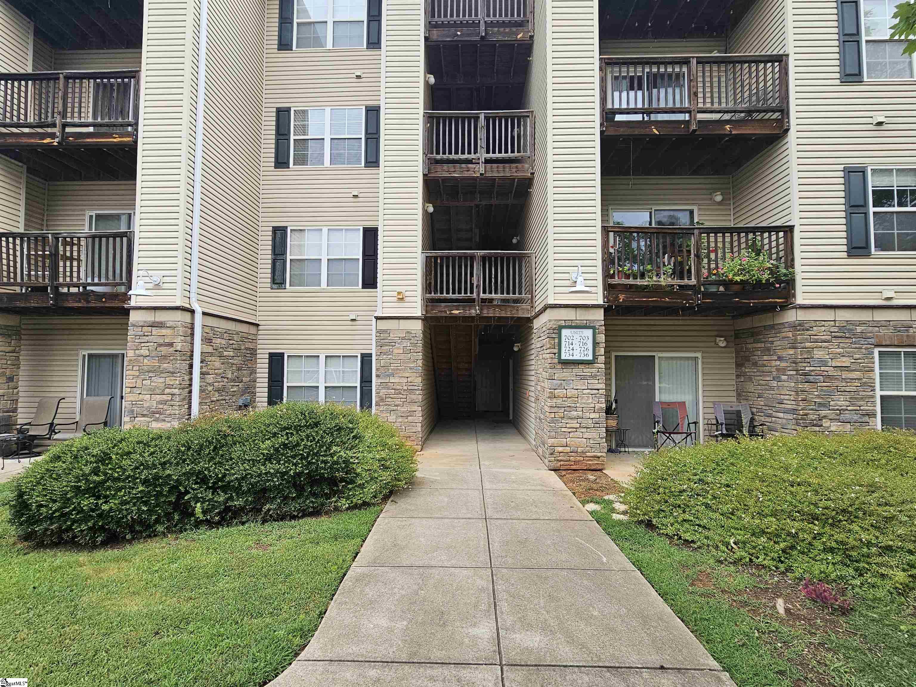 725 Lookover Drive Anderson, SC 29621