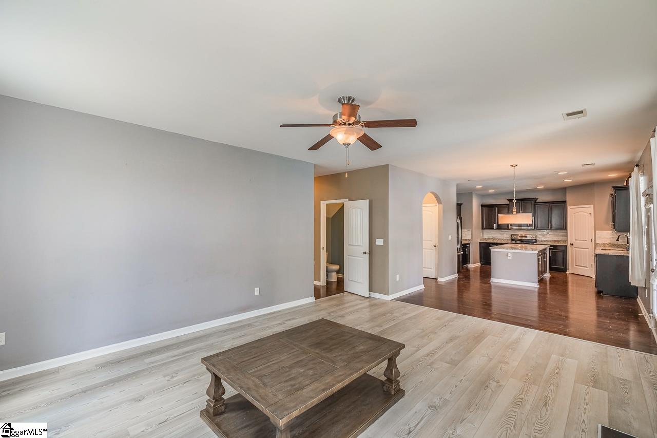 370 Slate Drive Boiling Springs, SC 29316
