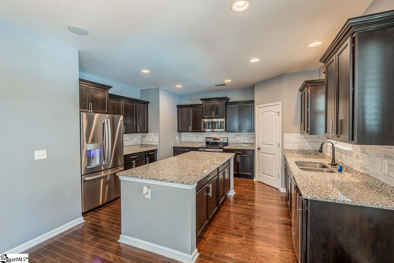 370 Slate Drive Boiling Springs, SC 29316