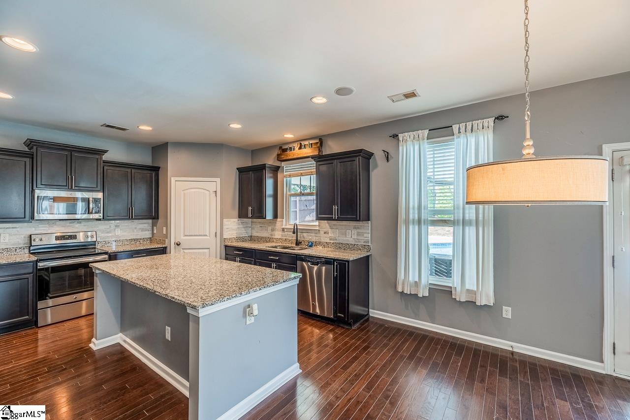 370 Slate Drive Boiling Springs, SC 29316
