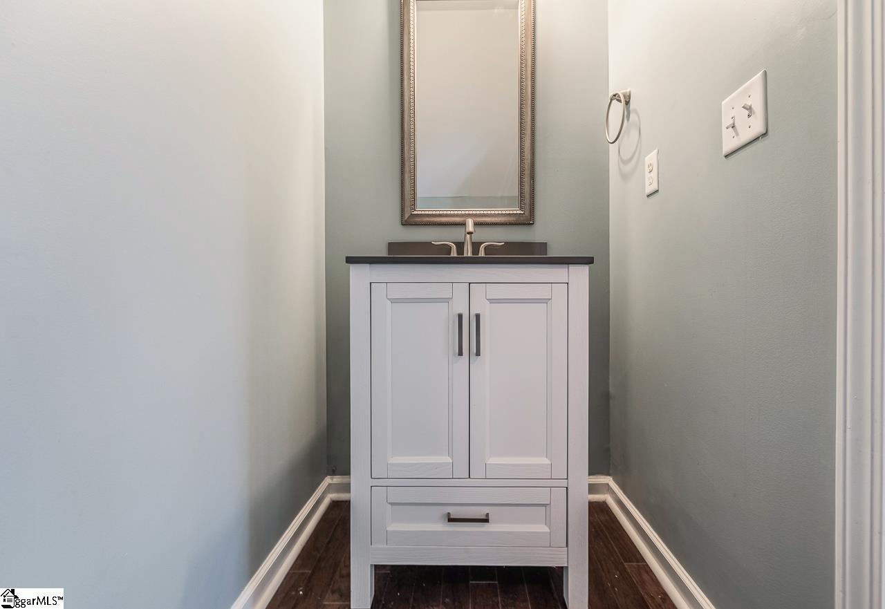 370 Slate Drive Boiling Springs, SC 29316