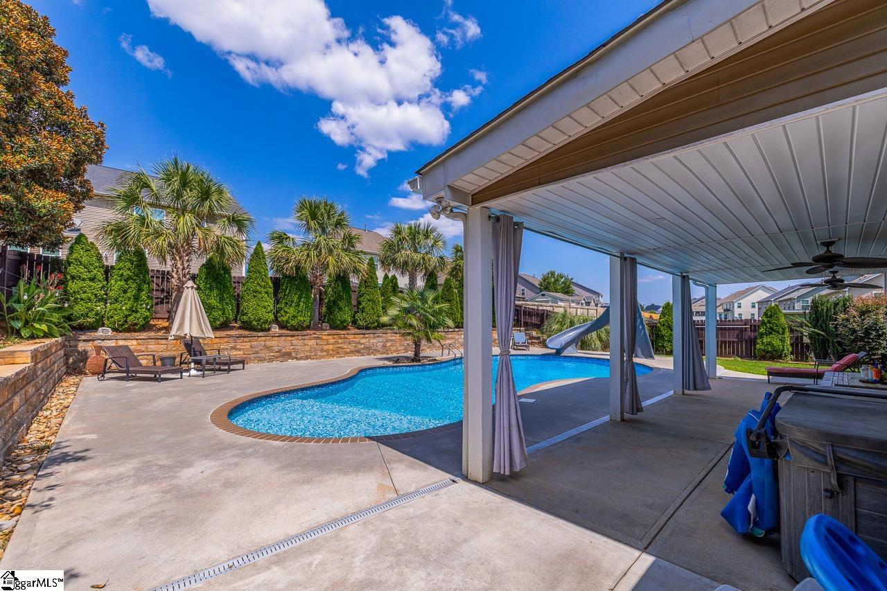 370 Slate Drive Boiling Springs, SC 29316