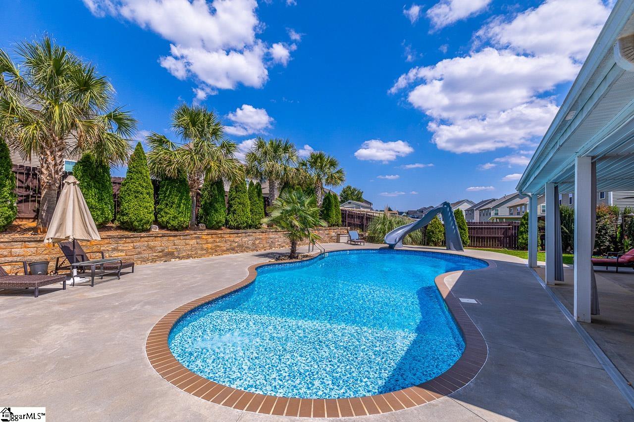 370 Slate Drive Boiling Springs, SC 29316