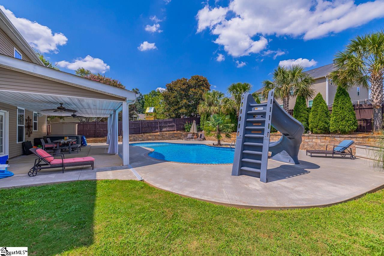 370 Slate Drive Boiling Springs, SC 29316