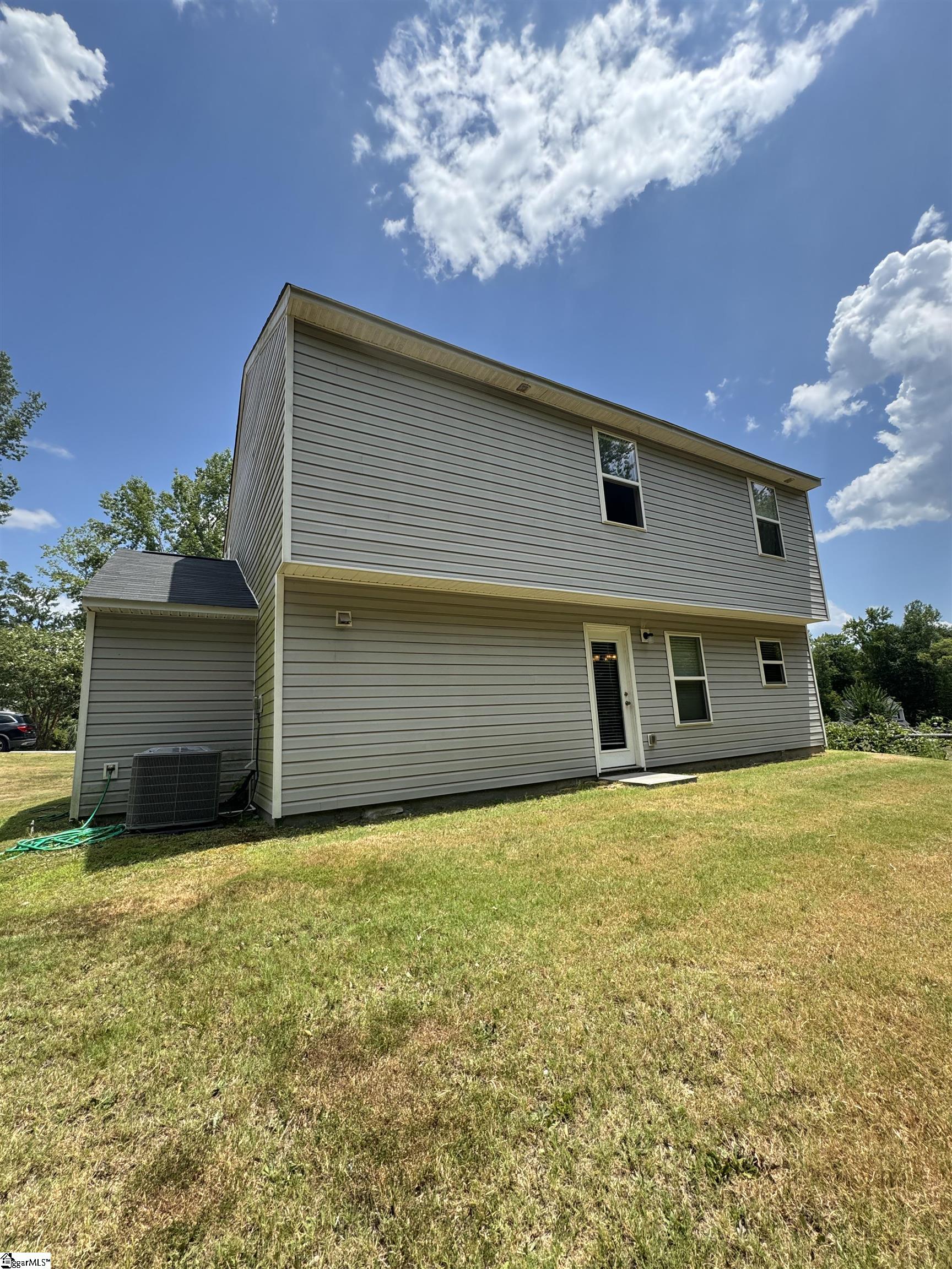 194 Old Timber Road Woodruff, SC 29388