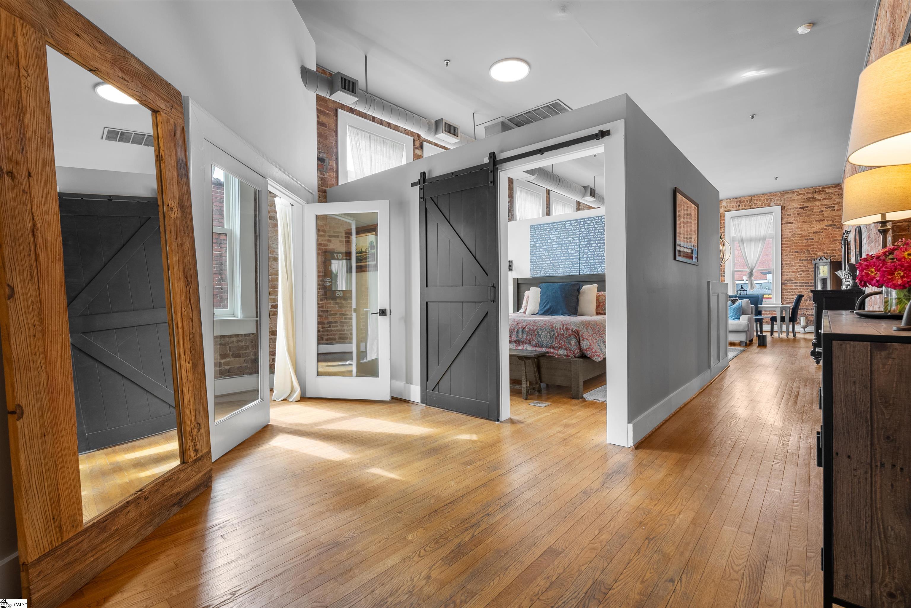 102 N Main Street UNIT Unit G Greenville, SC 29601