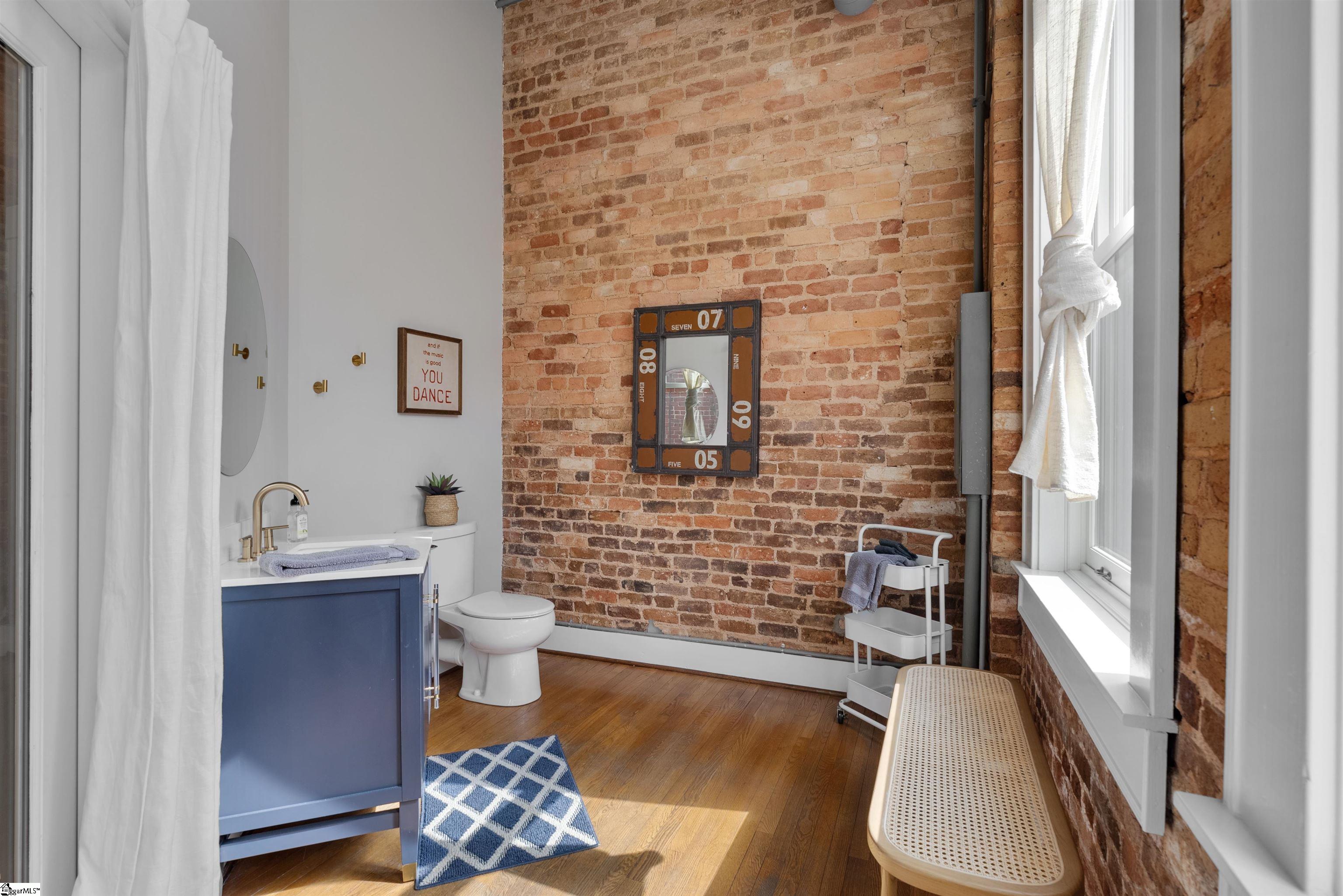 102 N Main Street UNIT Unit G Greenville, SC 29601