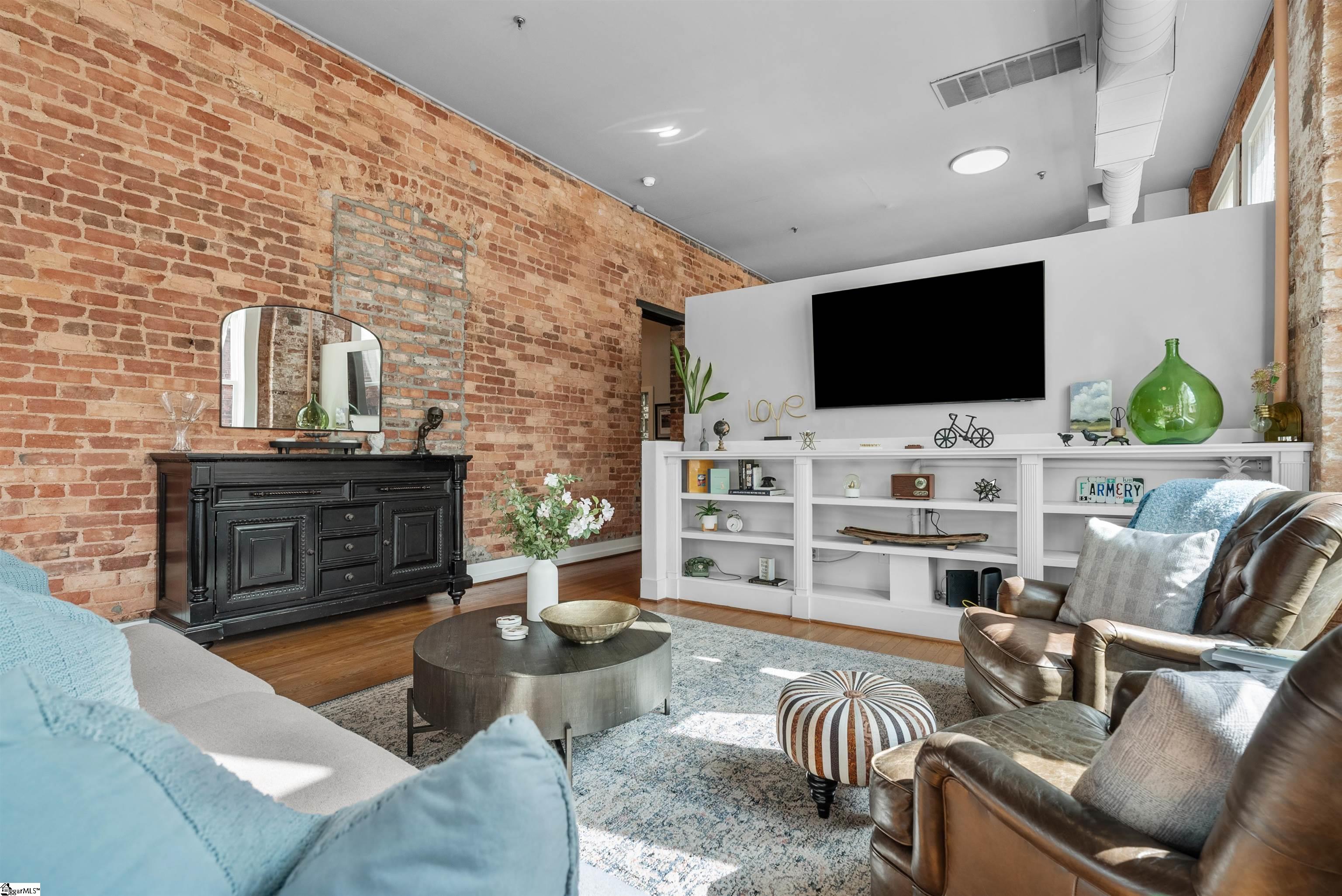 102 N Main Street UNIT Unit G Greenville, SC 29601