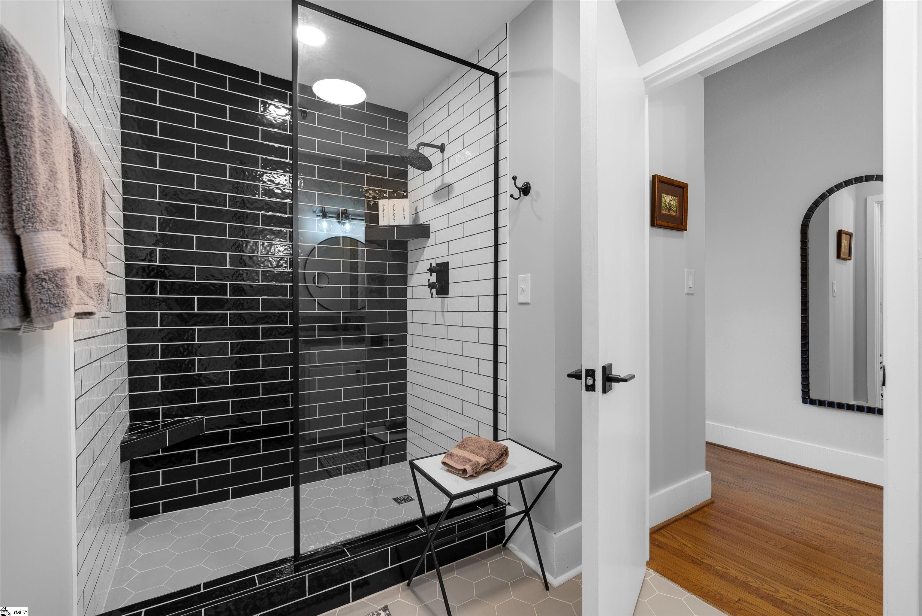 102 N Main Street UNIT Unit G Greenville, SC 29601
