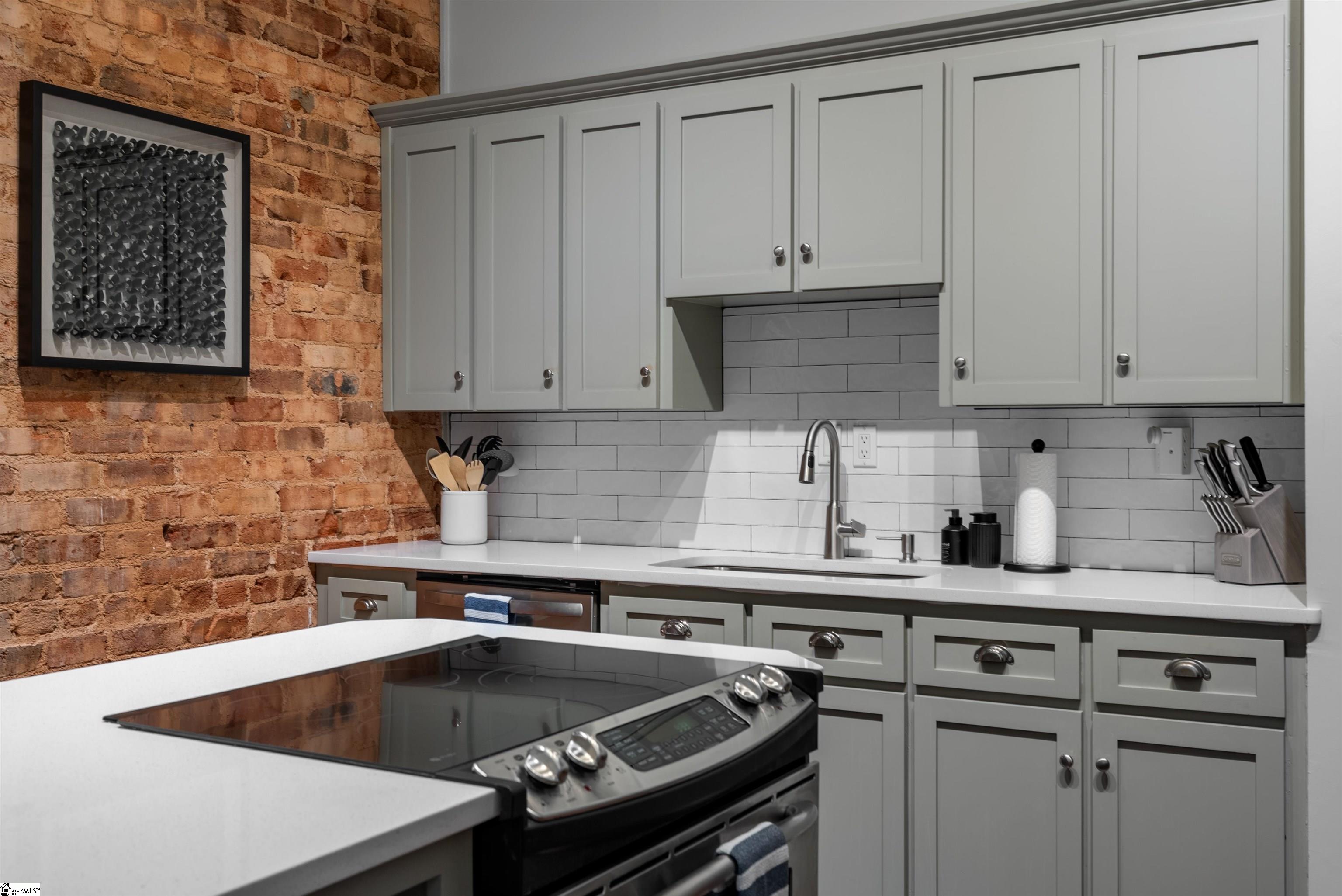 102 N Main Street UNIT Unit G Greenville, SC 29601