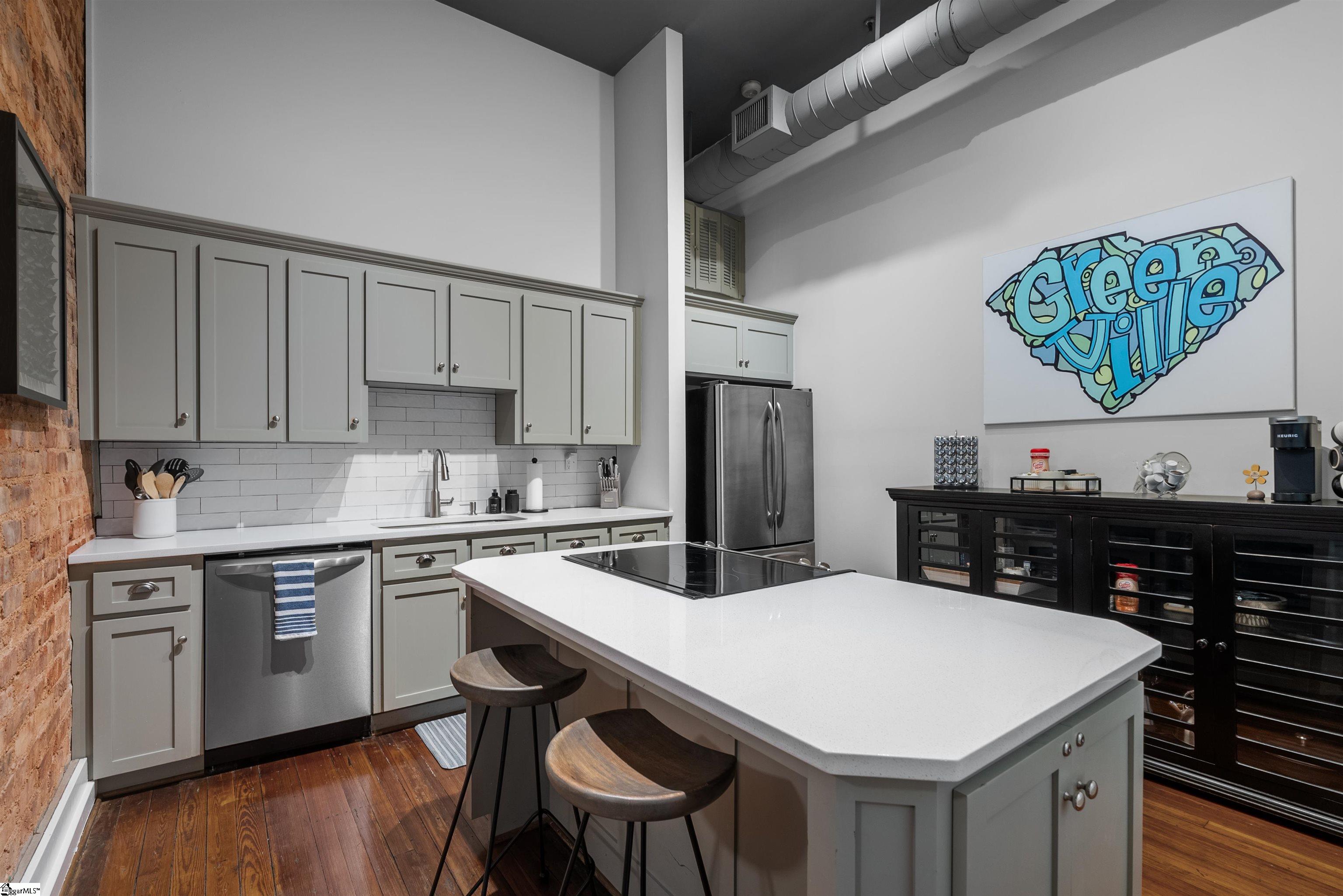 102 N Main Street UNIT Unit G Greenville, SC 29601