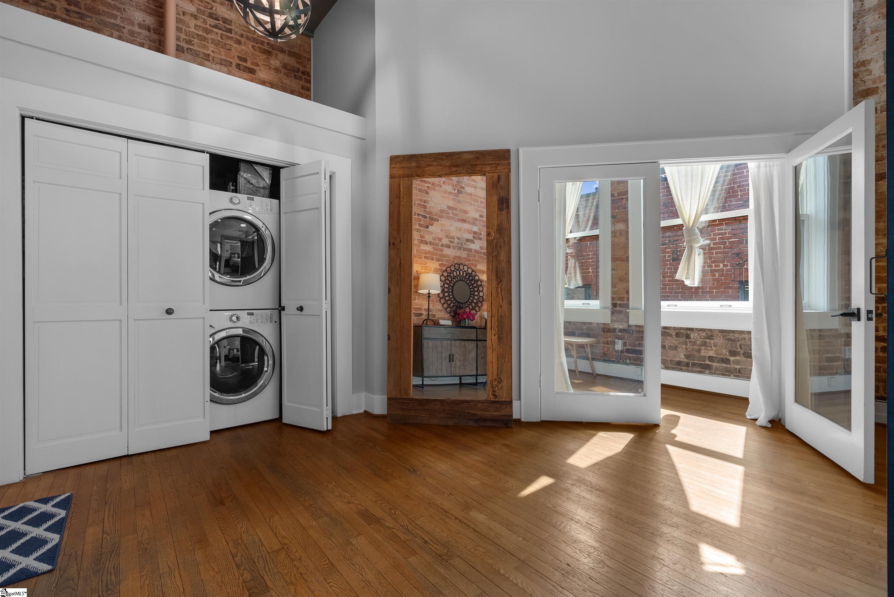 102 N Main Street UNIT Unit G Greenville, SC 29601