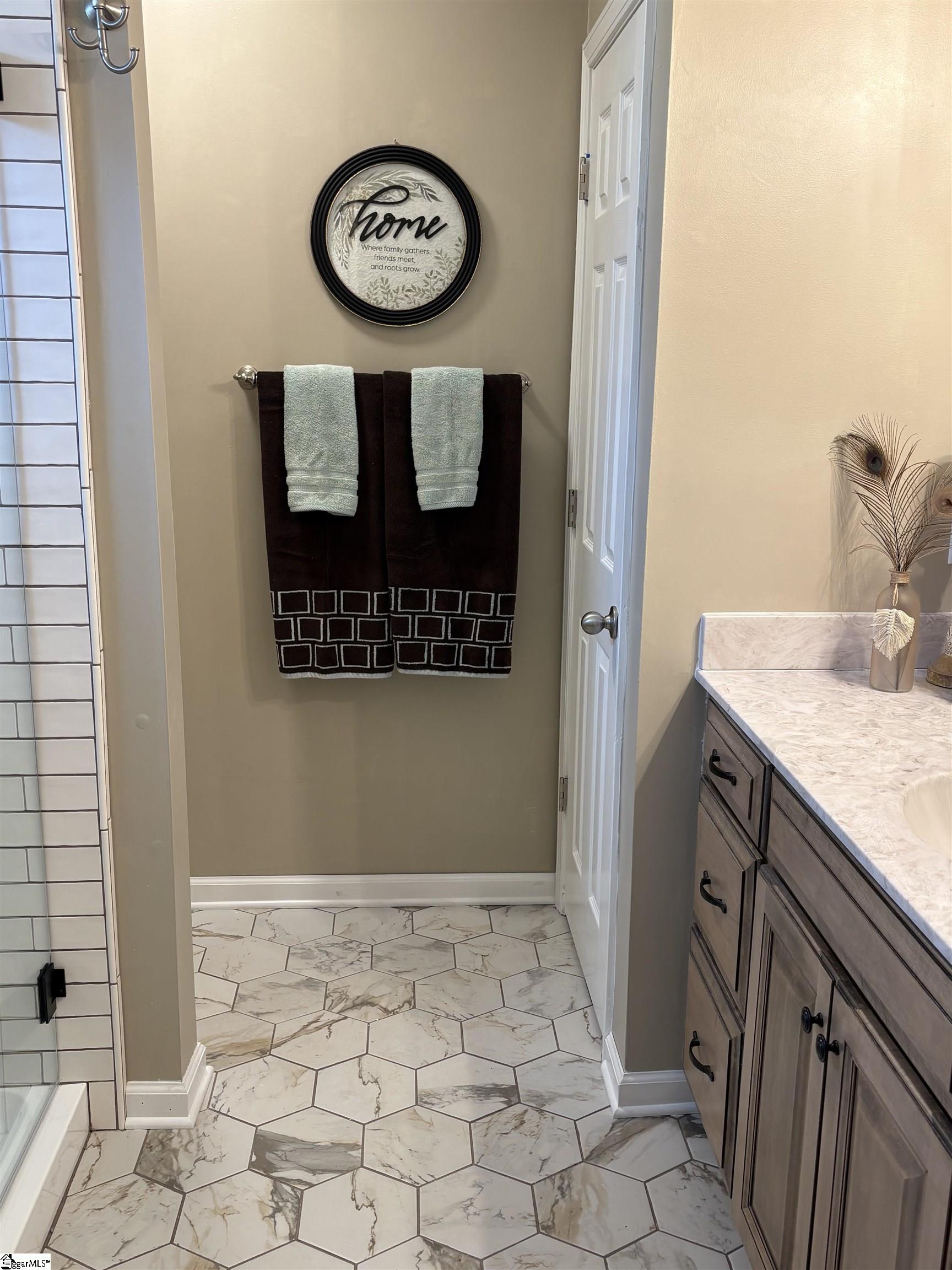 620 Fairview Lake Way Simpsonville, SC 29680