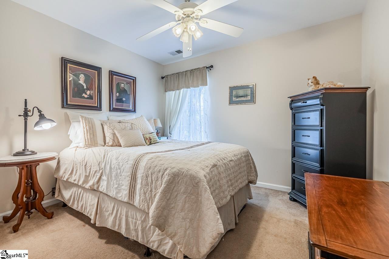 620 Fairview Lake Way Simpsonville, SC 29680
