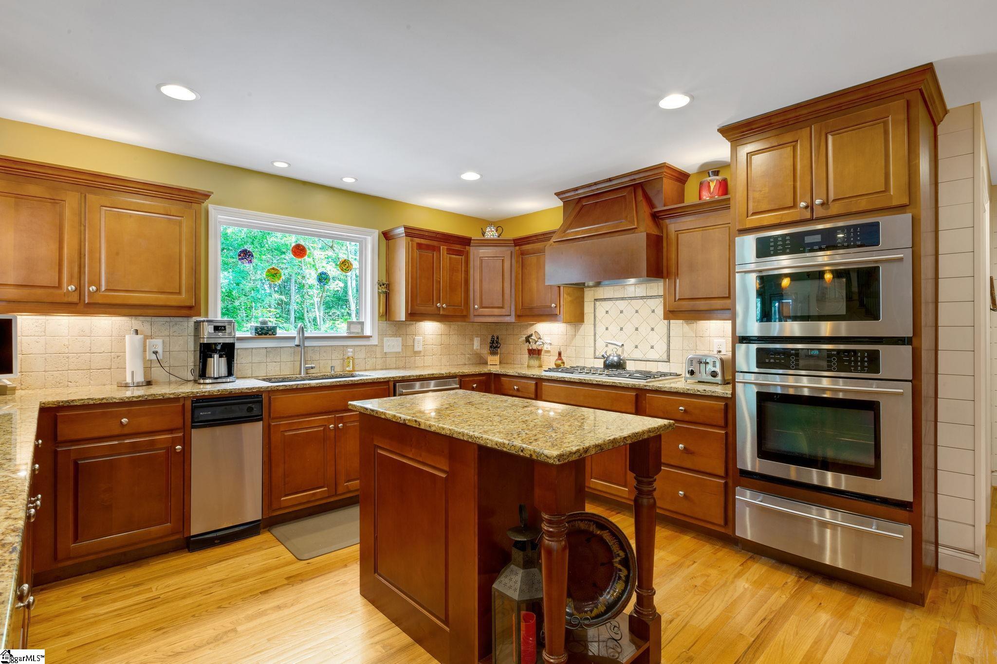 621 Pointe Wildwood Drive Seneca, SC 29678