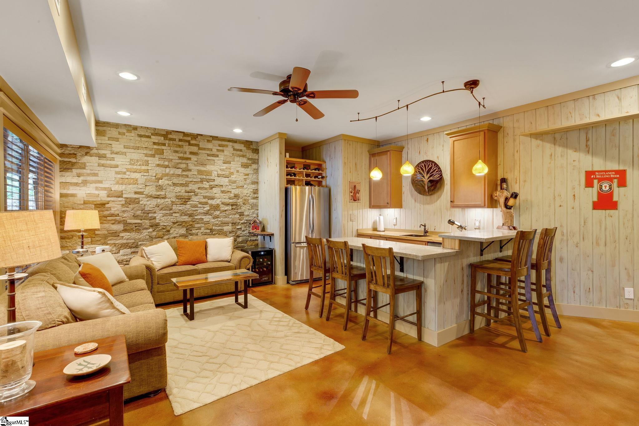 621 Pointe Wildwood Drive Seneca, SC 29678