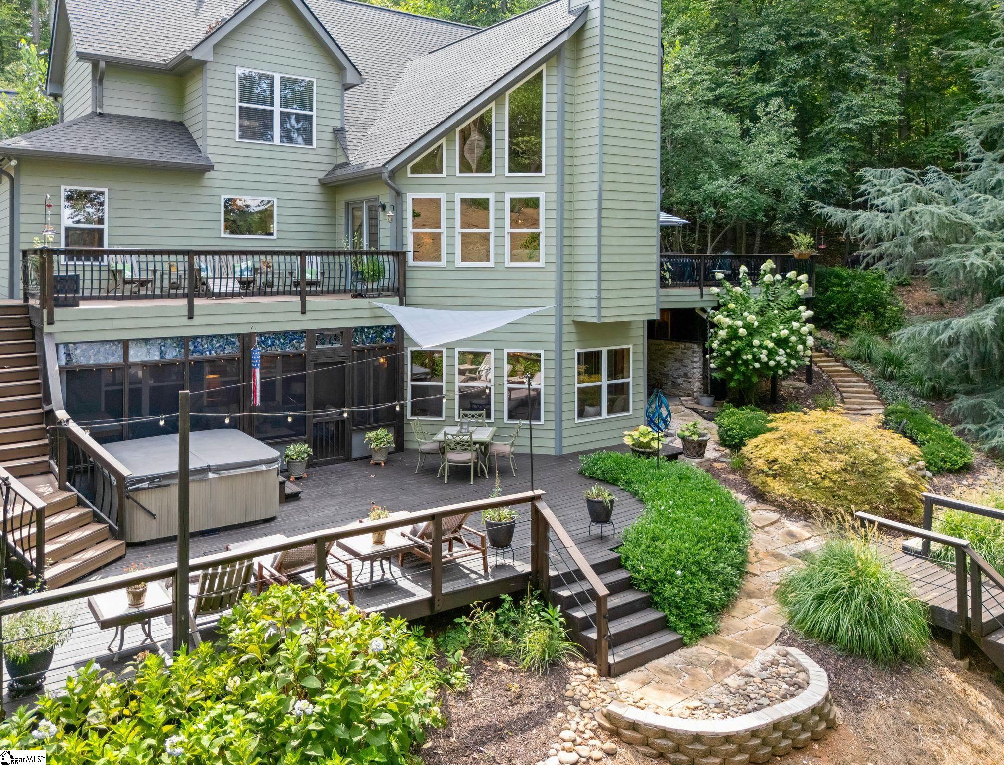 621 Pointe Wildwood Drive Seneca, SC 29678