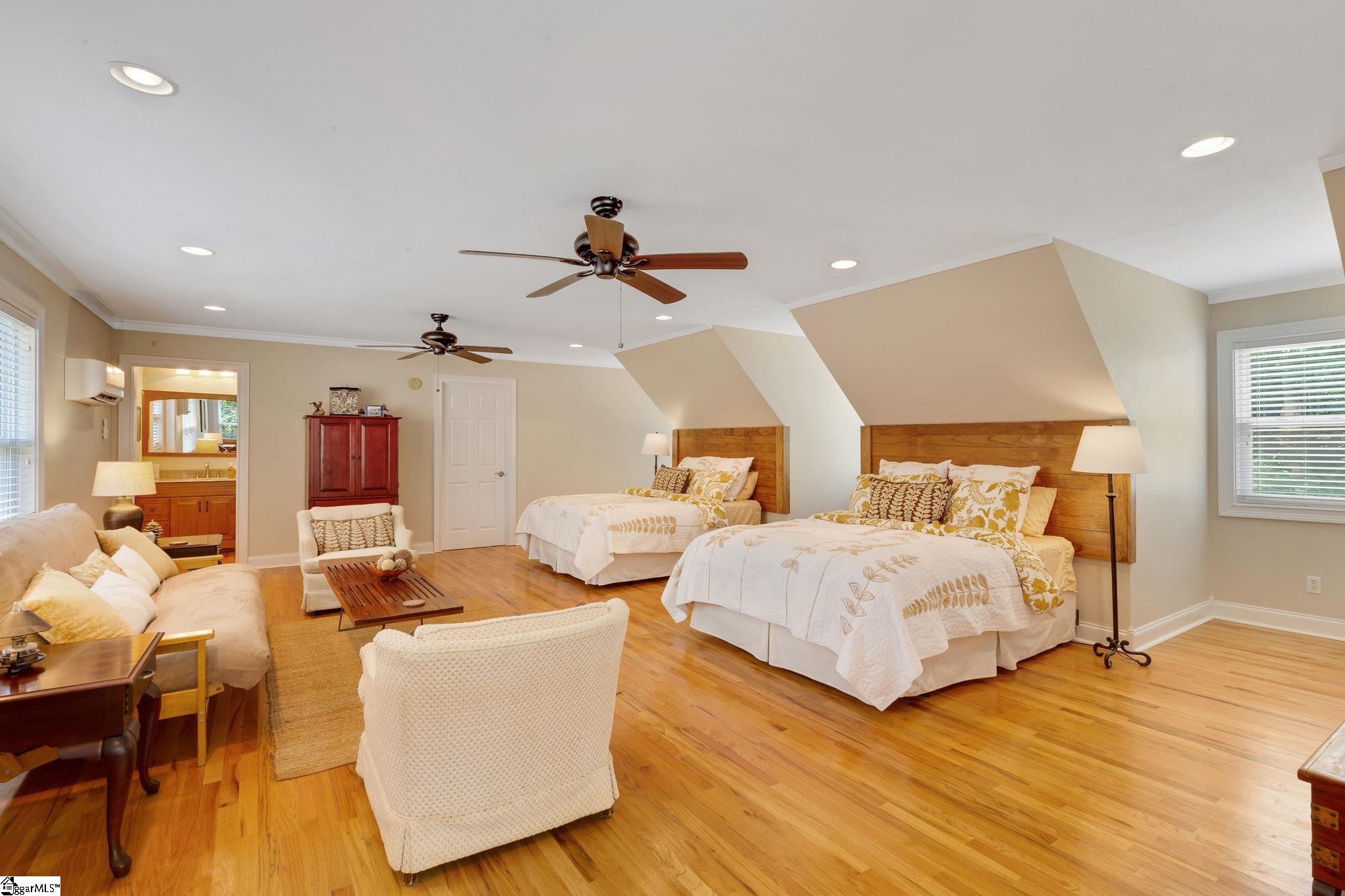621 Pointe Wildwood Drive Seneca, SC 29678