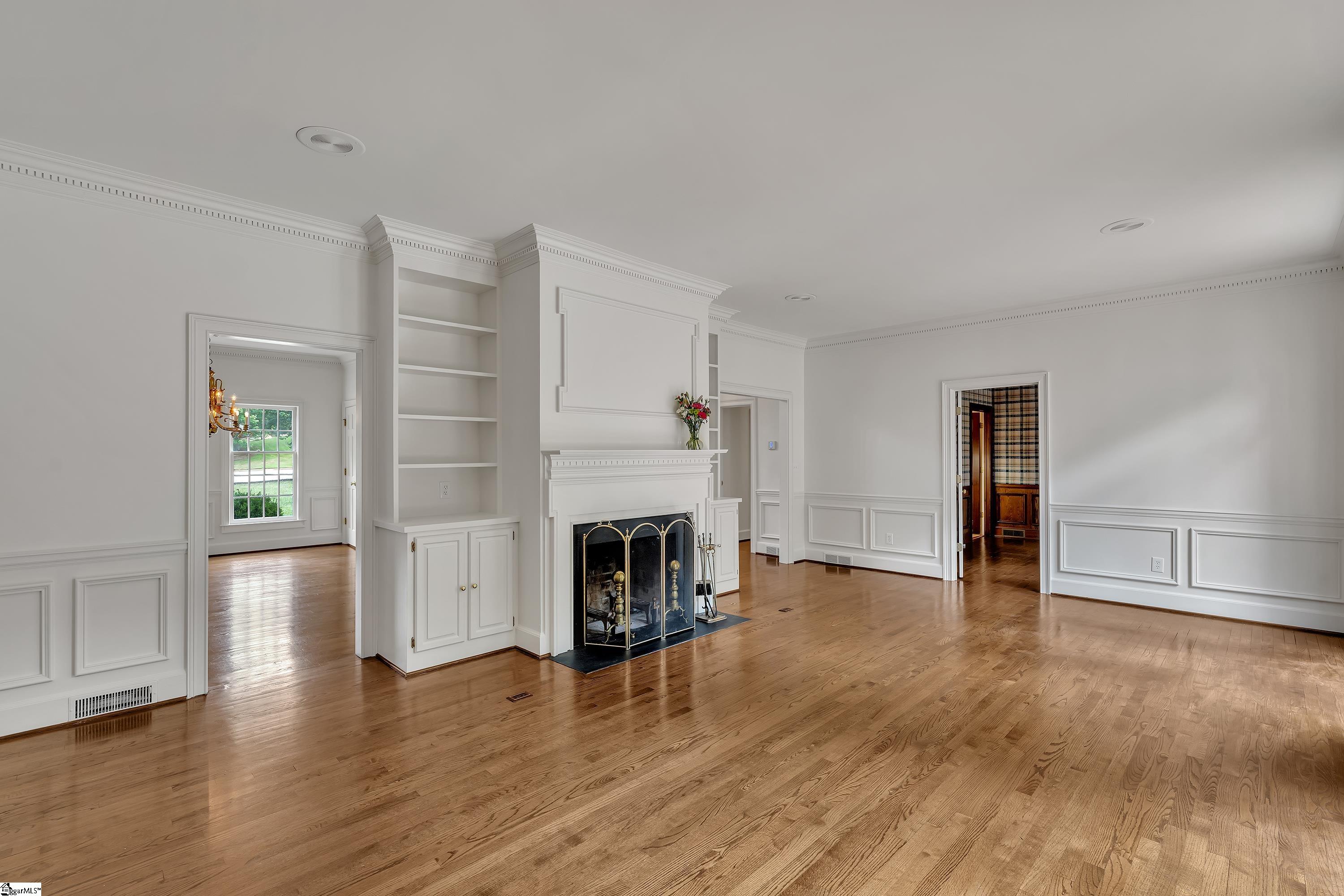 20 Hollow Hill Drive Greenville, SC 29607