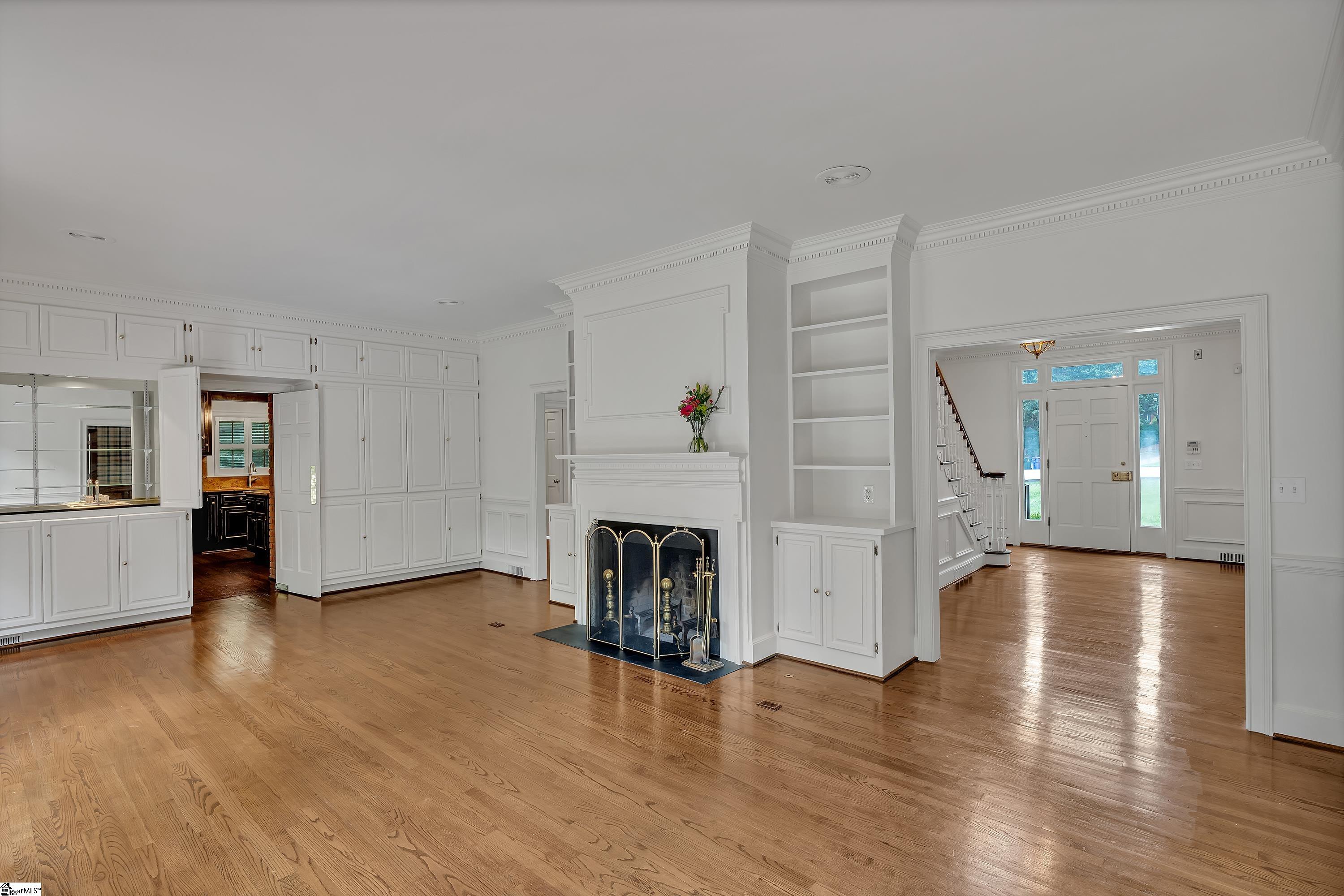 20 Hollow Hill Drive Greenville, SC 29607