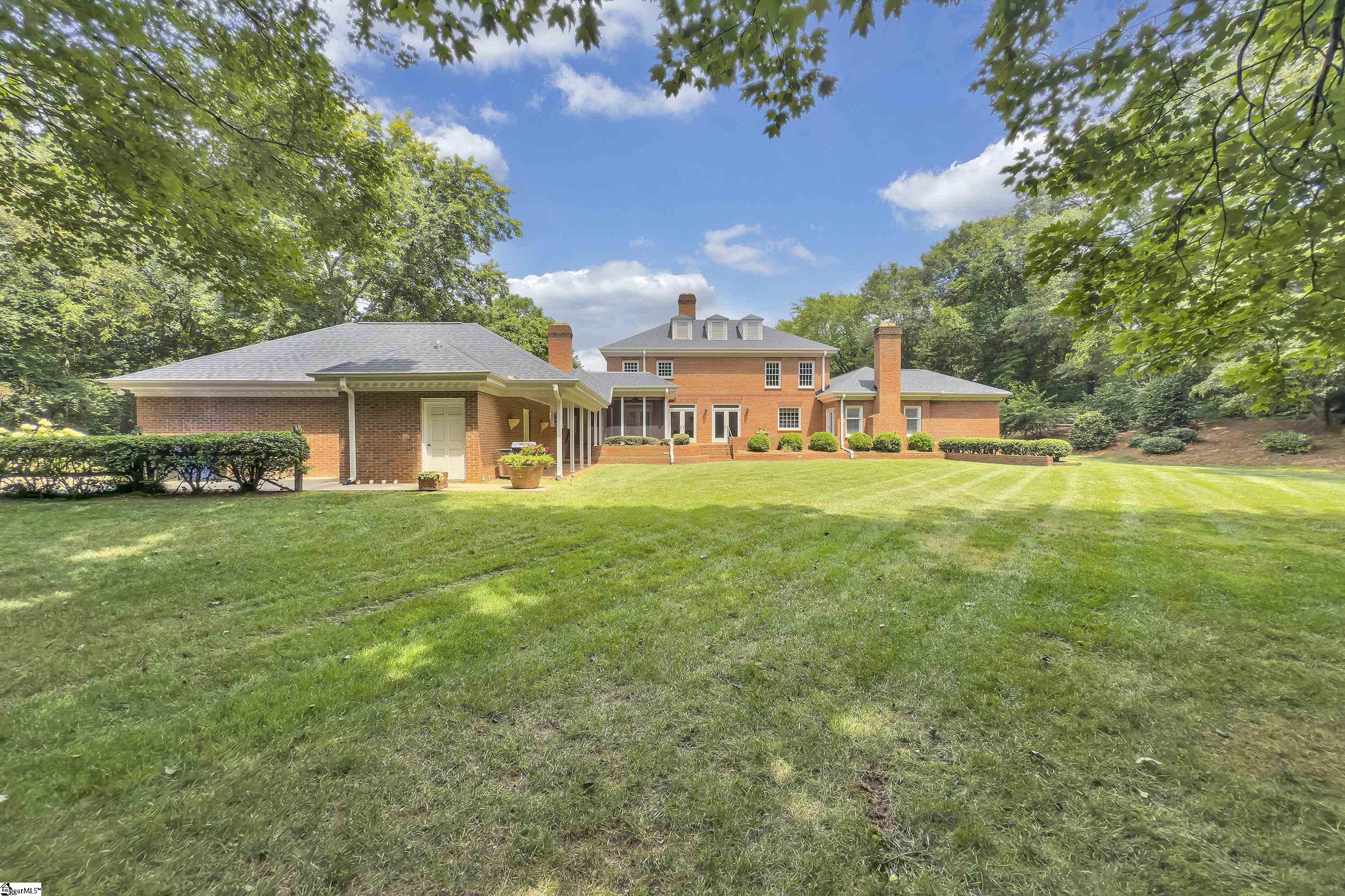 20 Hollow Hill Drive Greenville, SC 29607