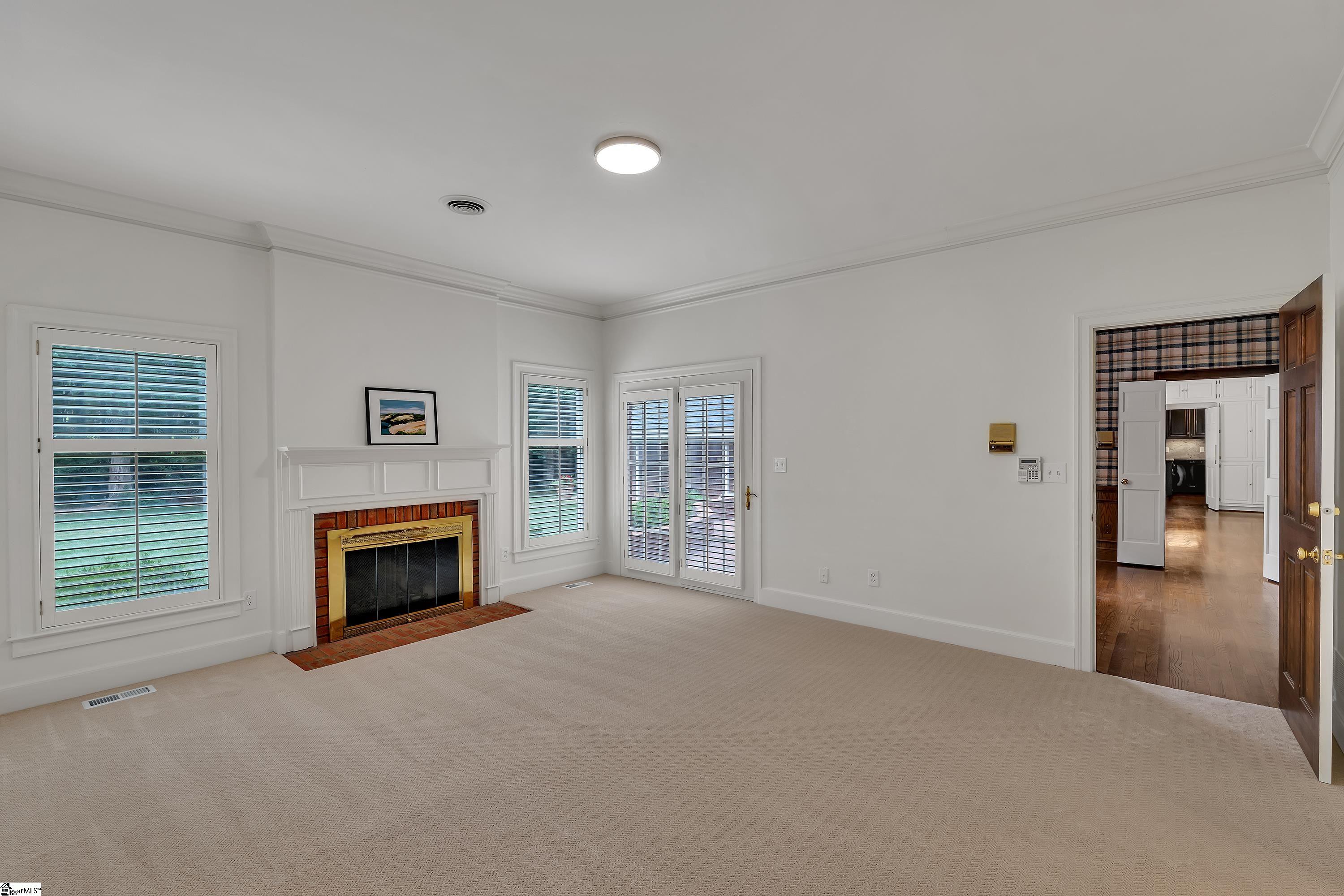 20 Hollow Hill Drive Greenville, SC 29607