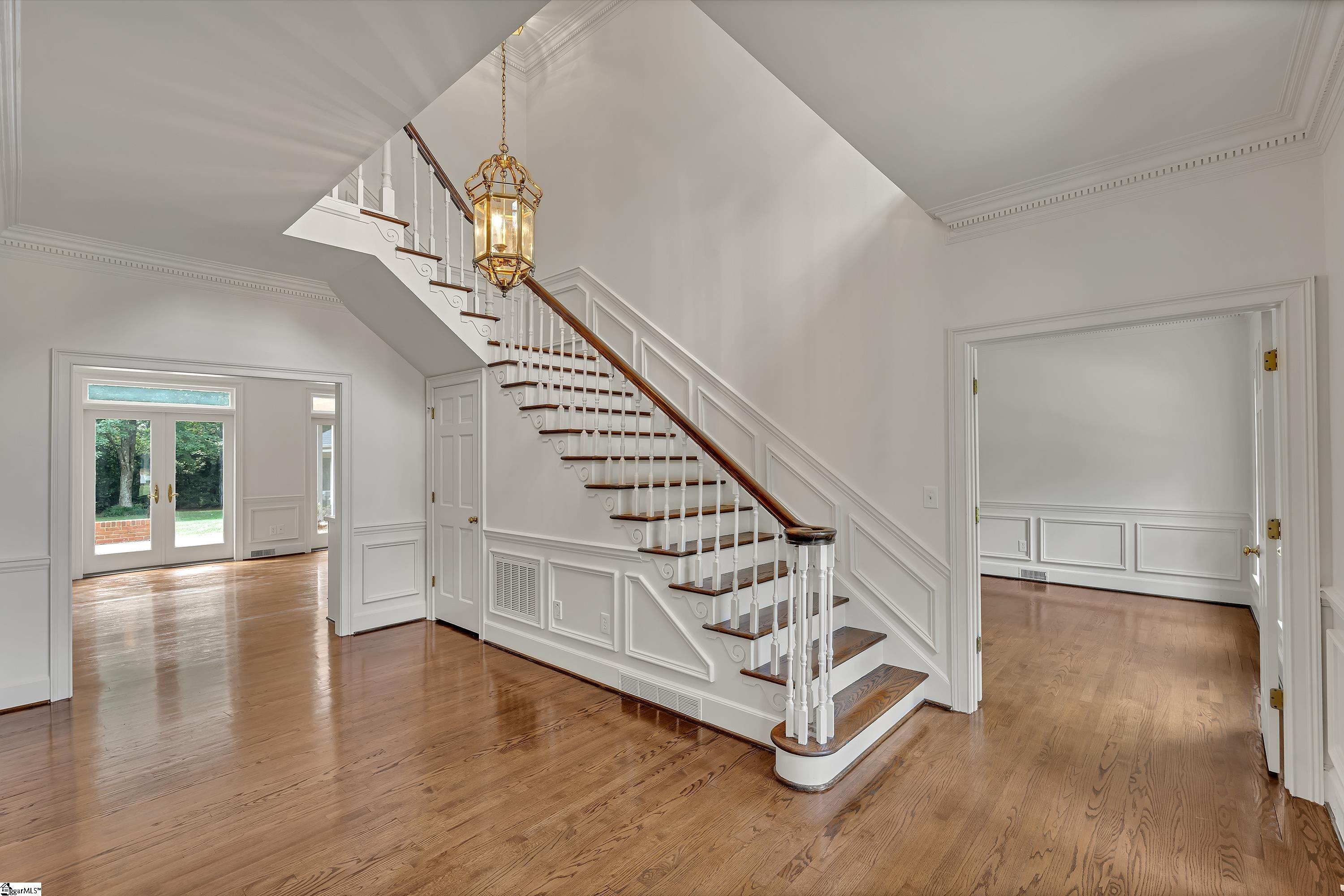 20 Hollow Hill Drive Greenville, SC 29607