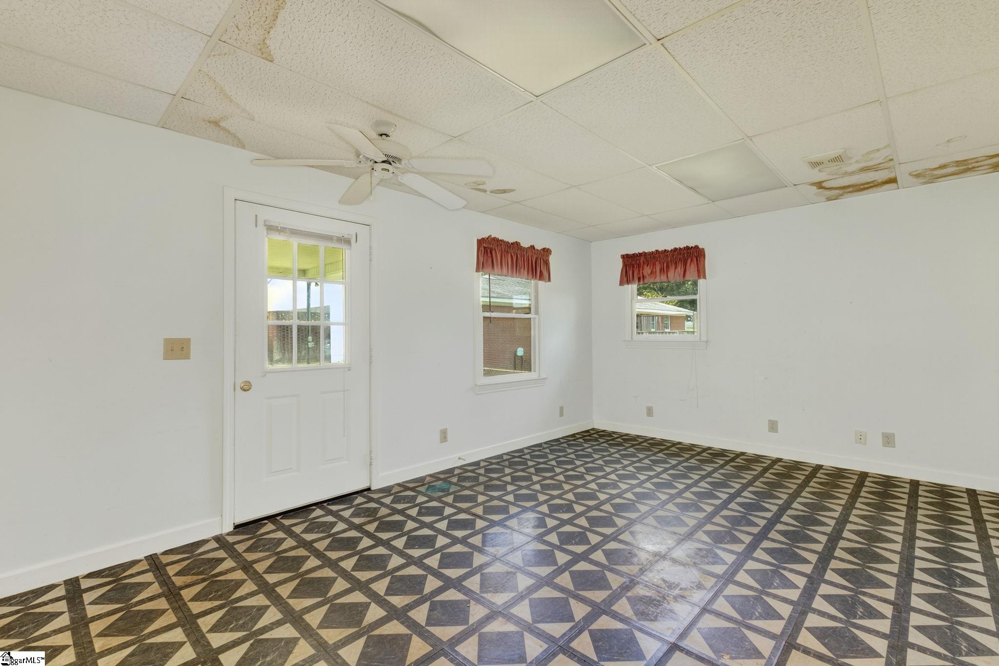 806 Chick Springs Road Taylors, SC 29687