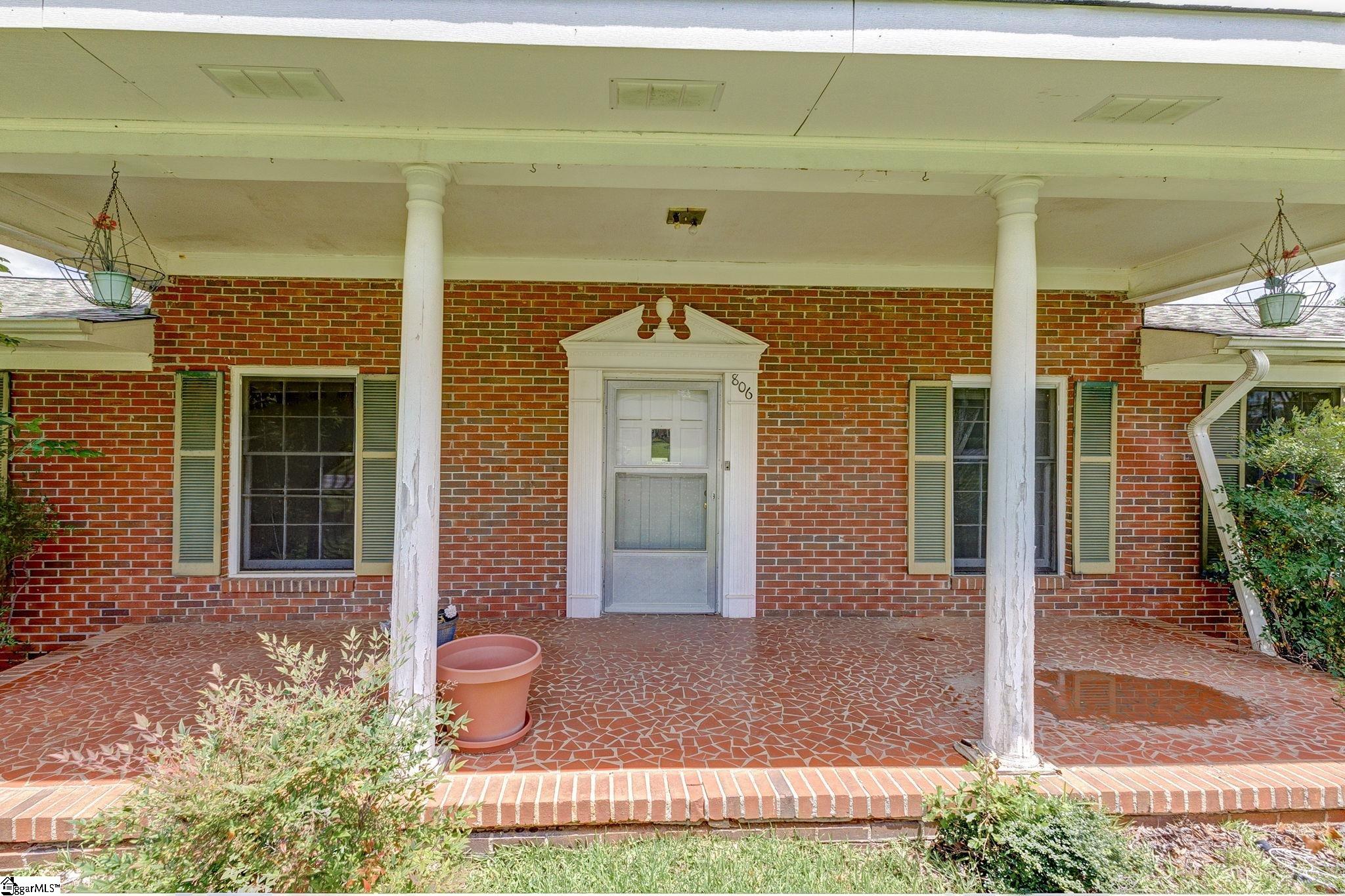 806 Chick Springs Road Taylors, SC 29687