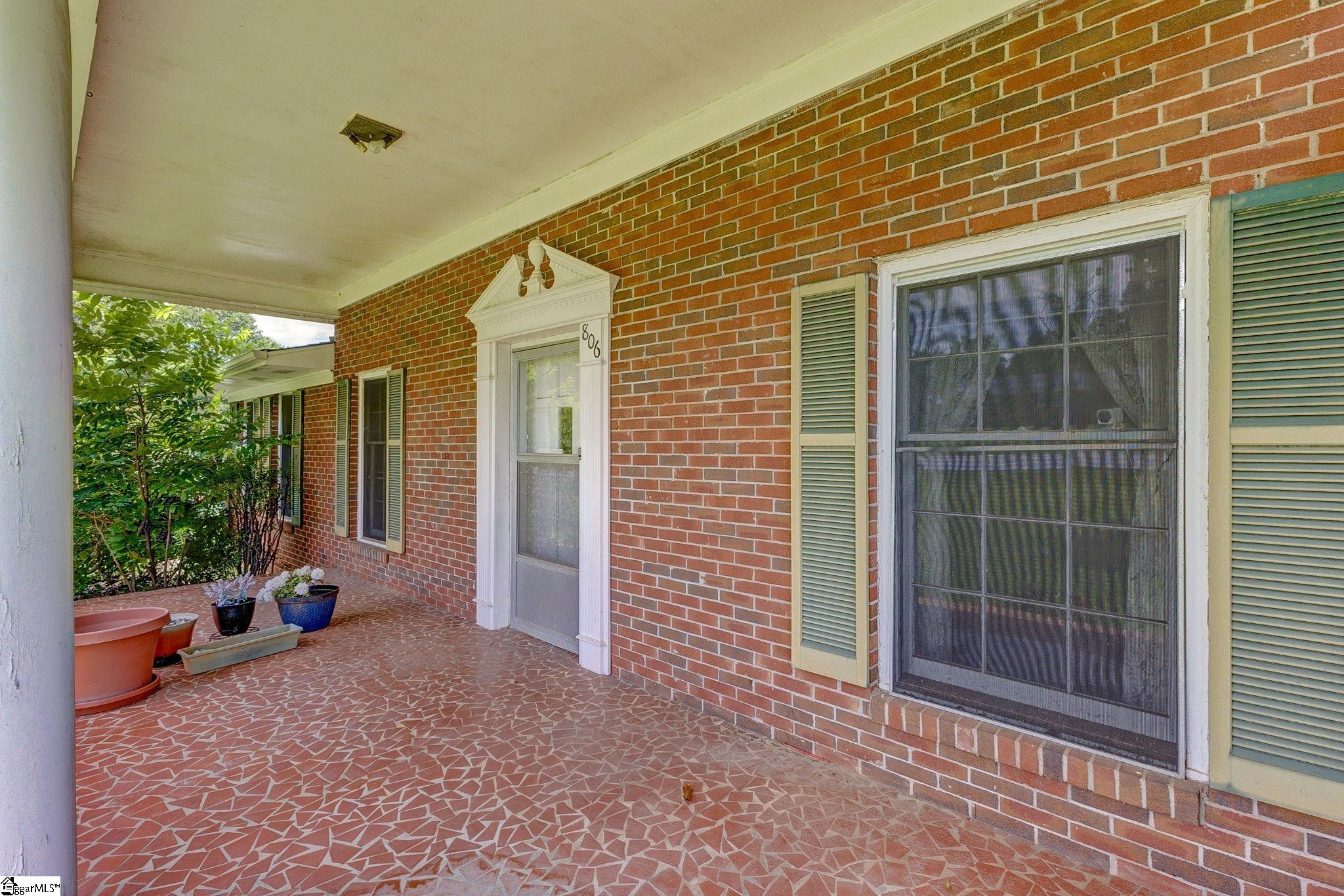 806 Chick Springs Road Taylors, SC 29687