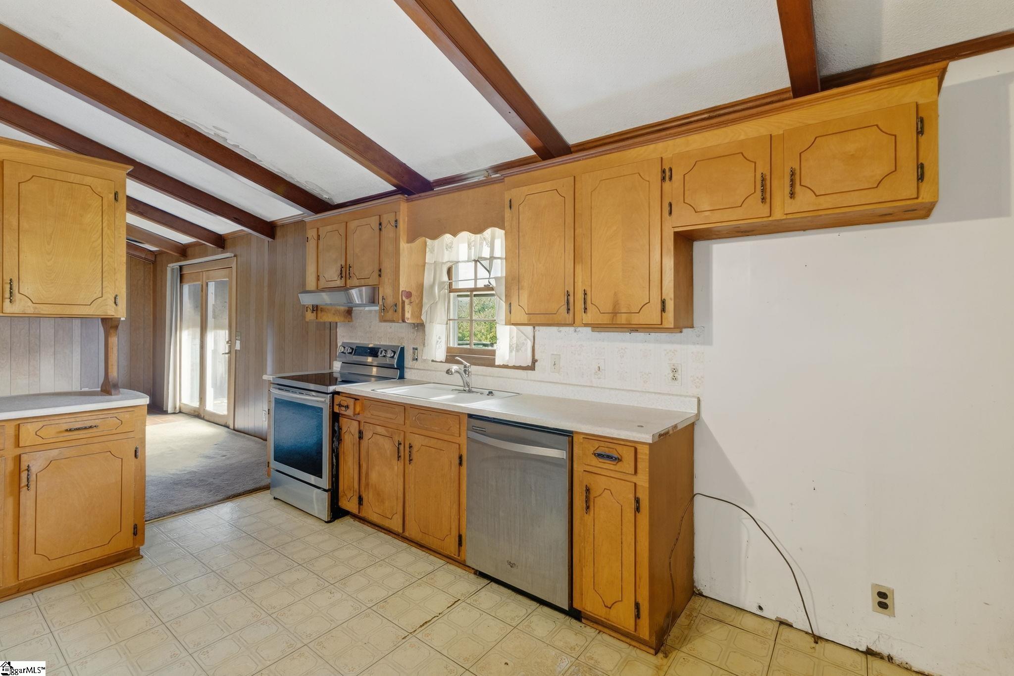 806 Chick Springs Road Taylors, SC 29687