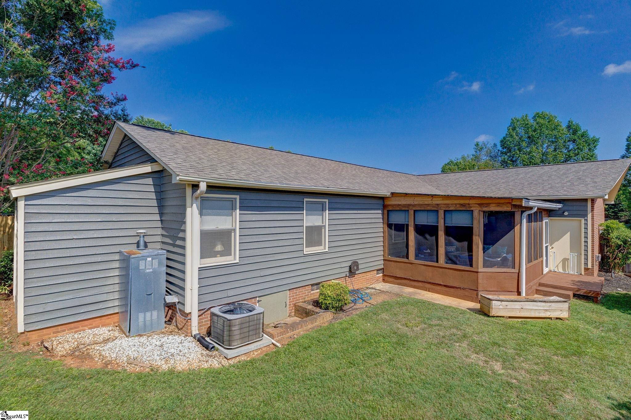 105 Flagstone Drive Easley, SC 29642
