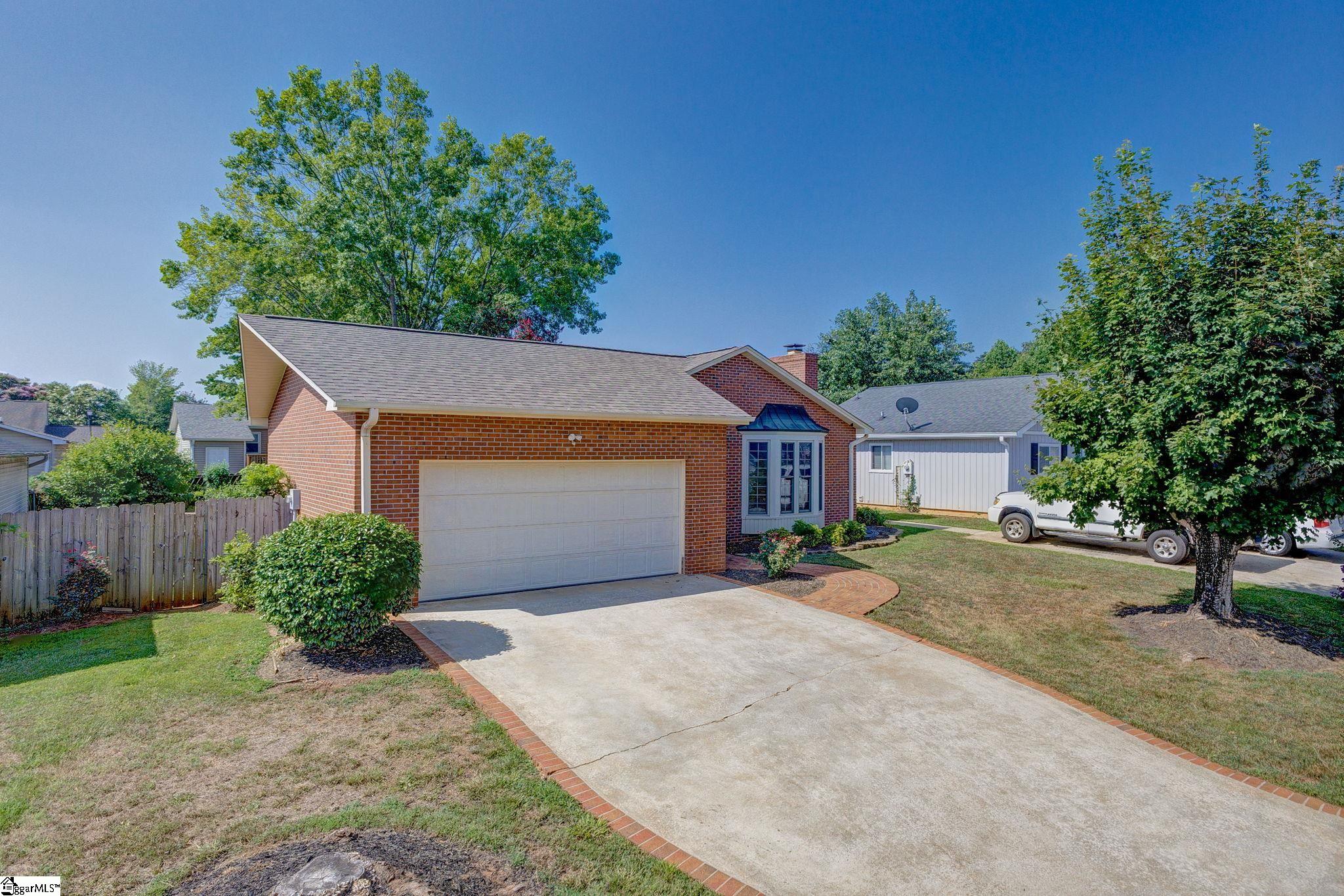 105 Flagstone Drive Easley, SC 29642