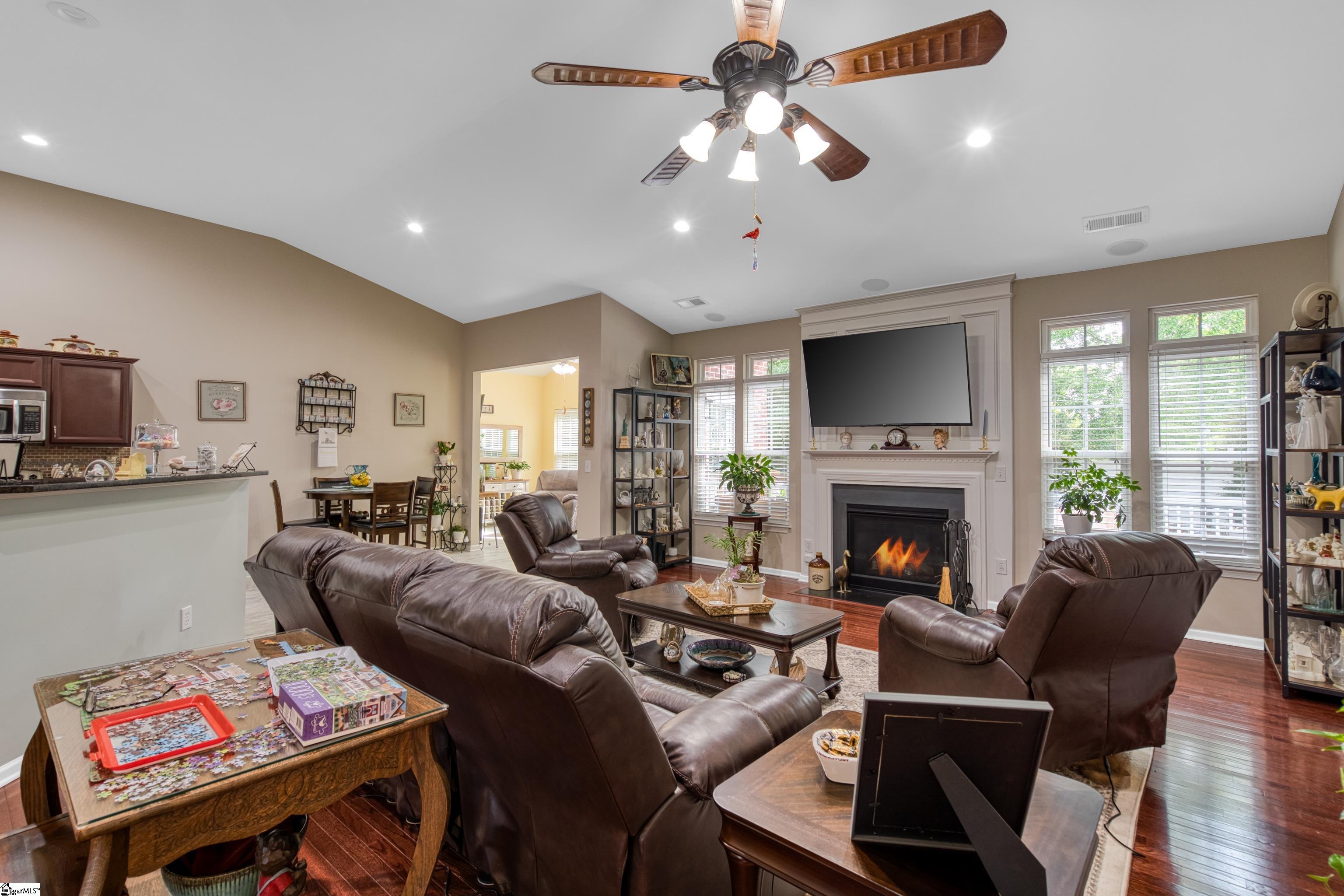 806 Hartscove Court Boiling Springs, SC 29316