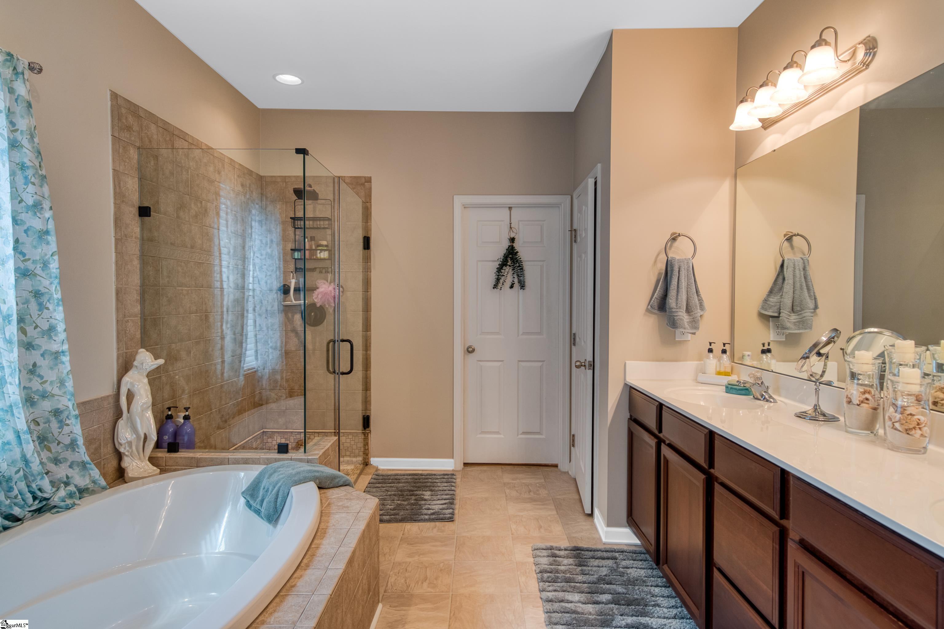 806 Hartscove Court Boiling Springs, SC 29316