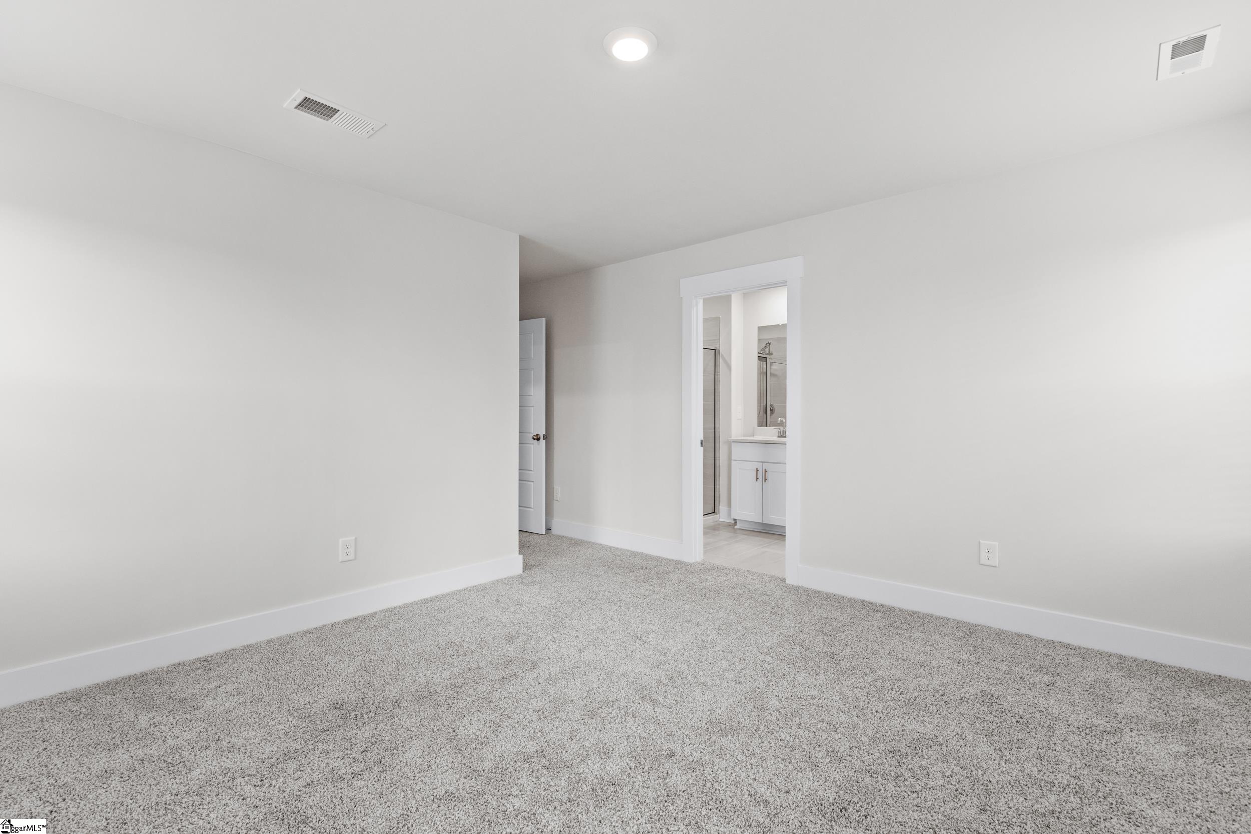 947 Yarn Way Greer, SC 29651
